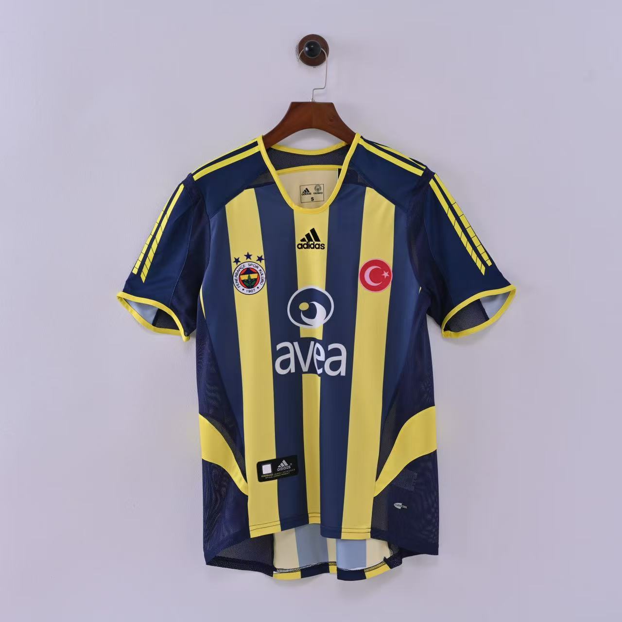 2005/2006 Retro Fenerbahce Home Football Shirt 1:1 Thai Quality