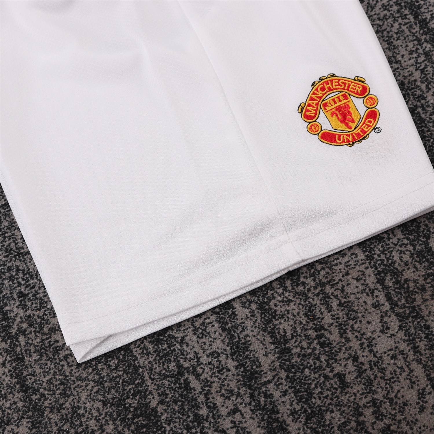 Retro Manchester United 2005-06 Home Kids Kit - UnitedFutballJersey