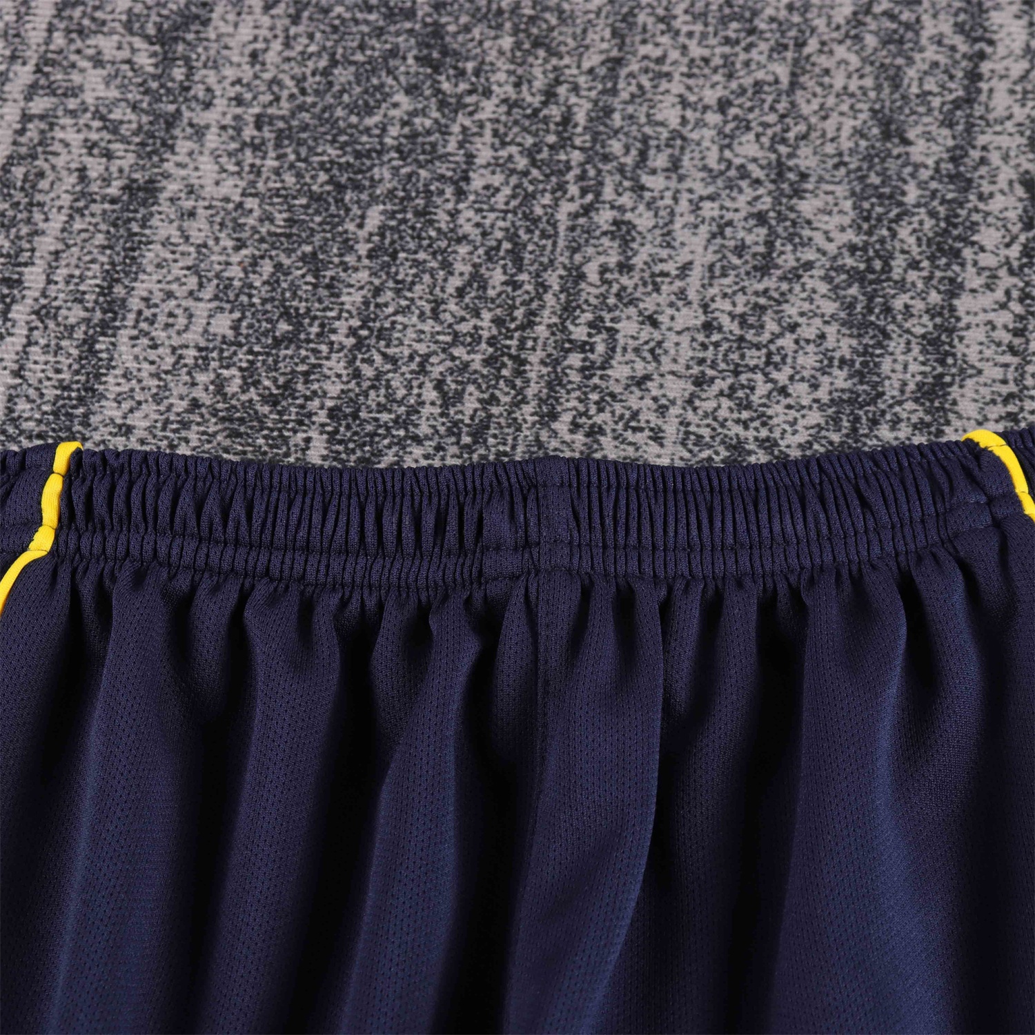 Retro Liver.pool 2001-02 Away Kids Kit - UnitedFutballJersey
