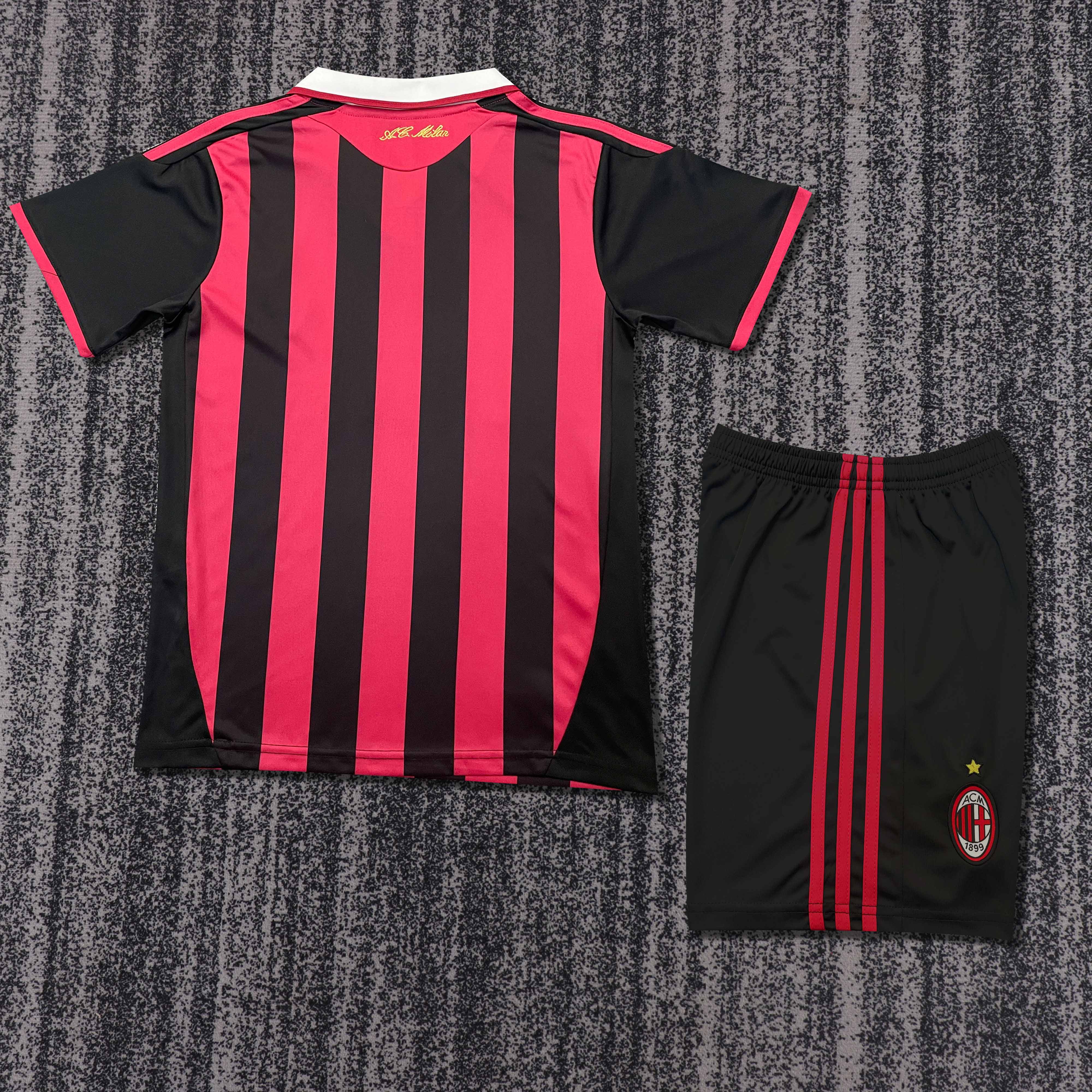 2009-2010 Retro AC Milan Home Football Shirt 1:1 Thai Quality Kids Size