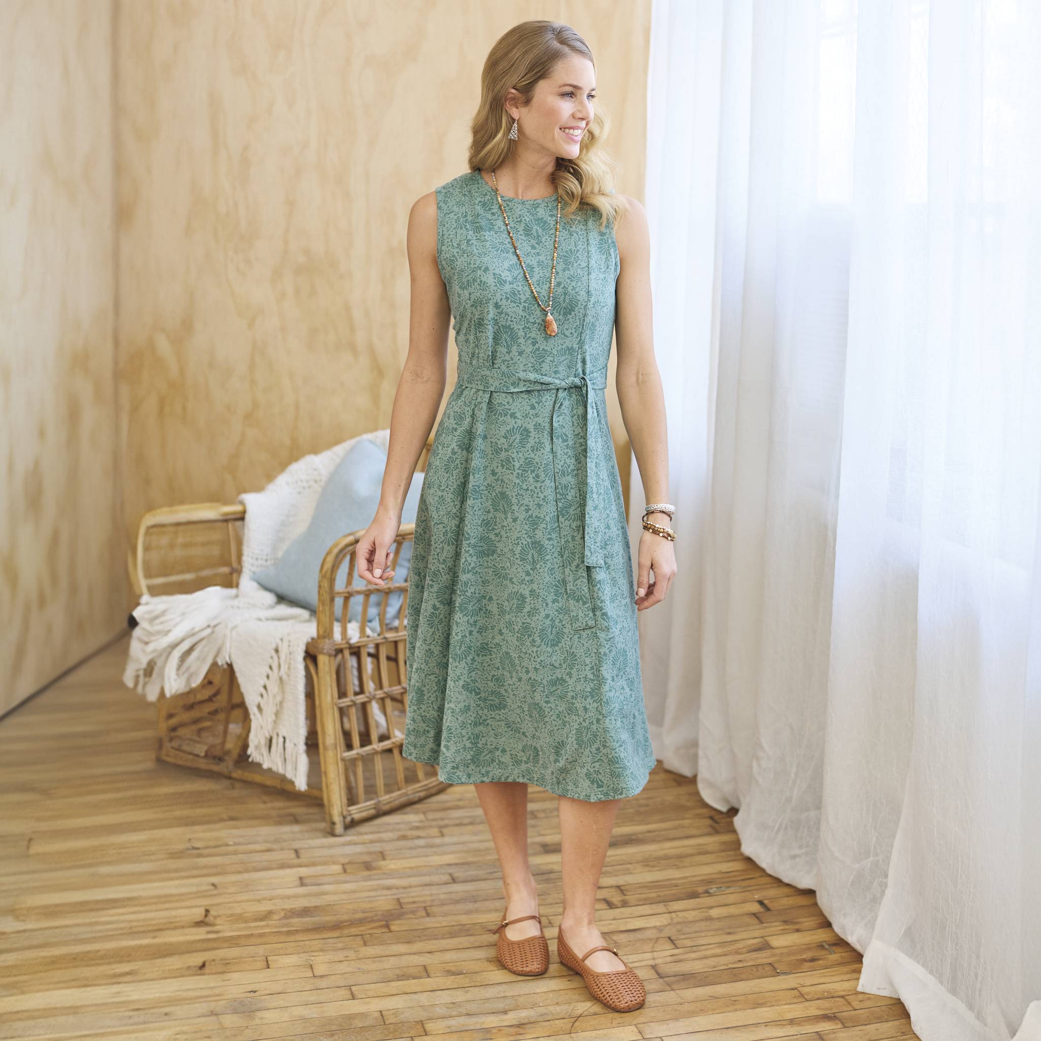 Tonal Floral Knit Dress - Northstyle Catalog