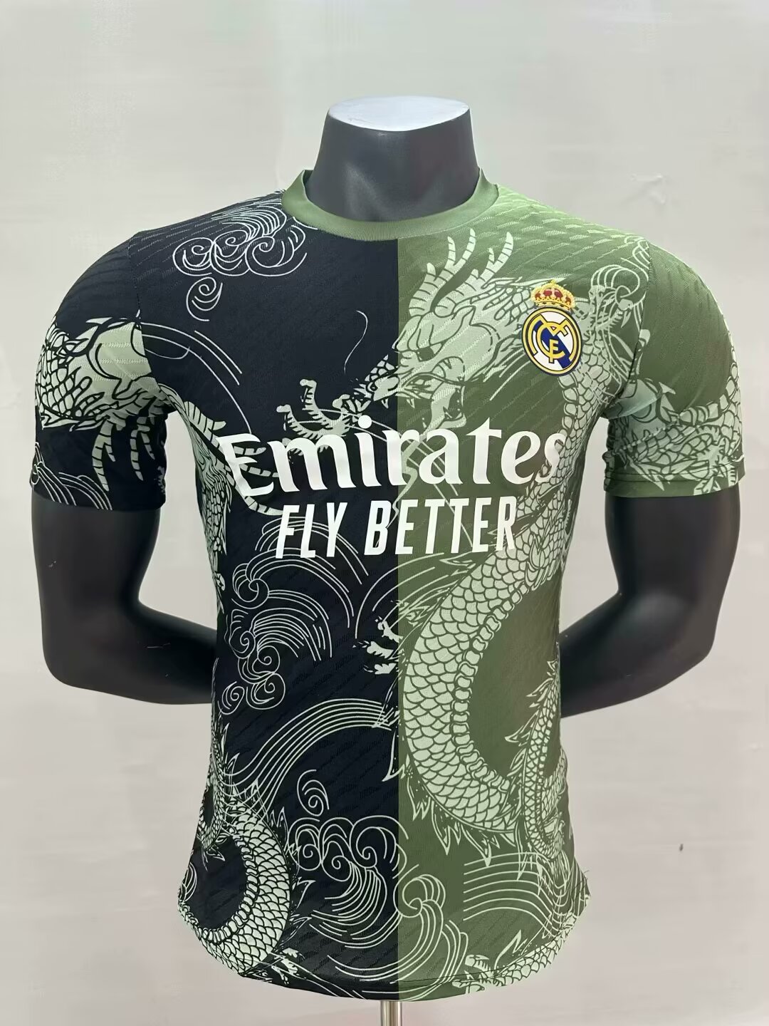 2025/2026 Player Version Real Madrid Dragon Pattern Army Green And Black Football Jersey 1:1 Thai quality