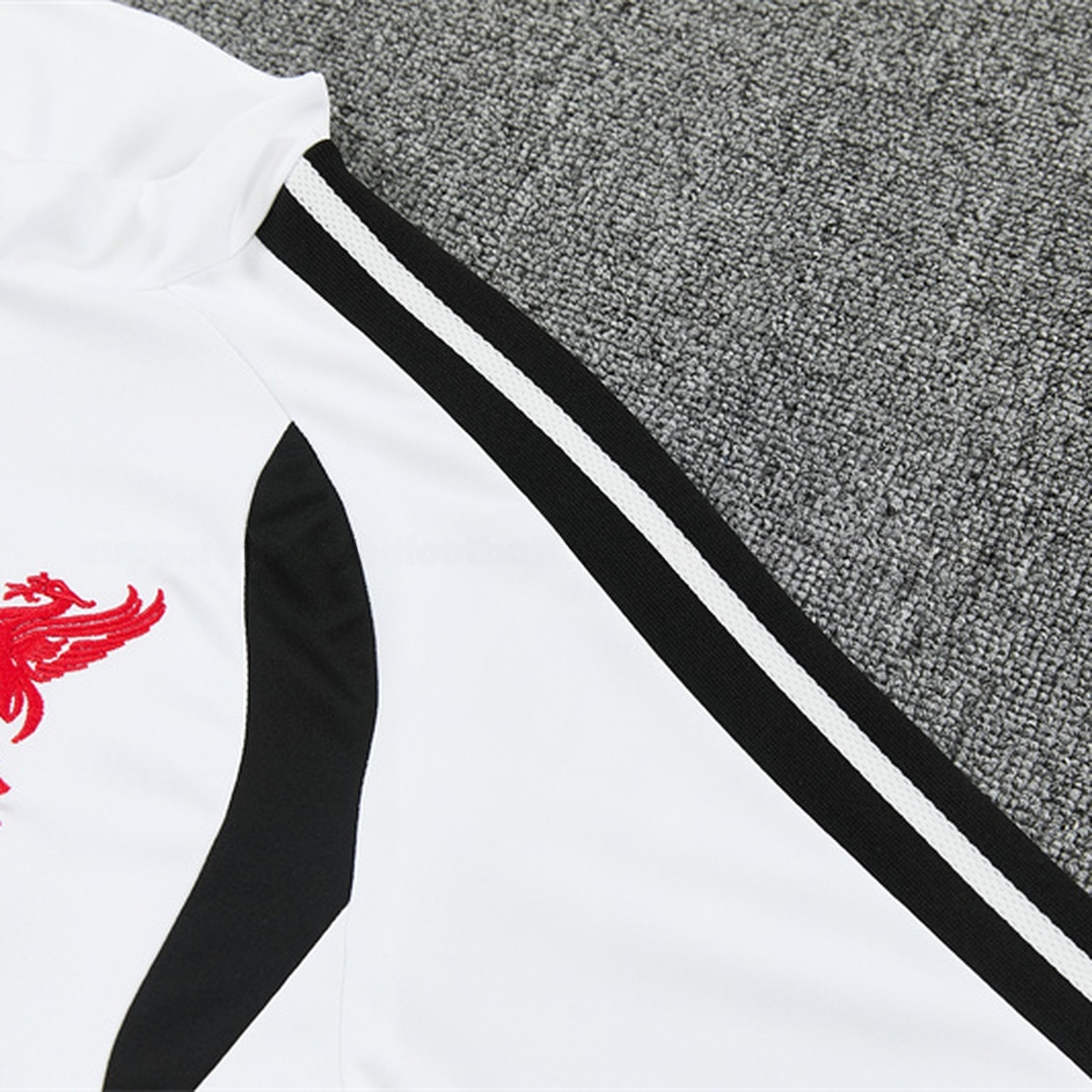 Liver.pool 26-27 Kids Long Sleeve Training Set - White Top & Black Pants - UnitedFutballJersey