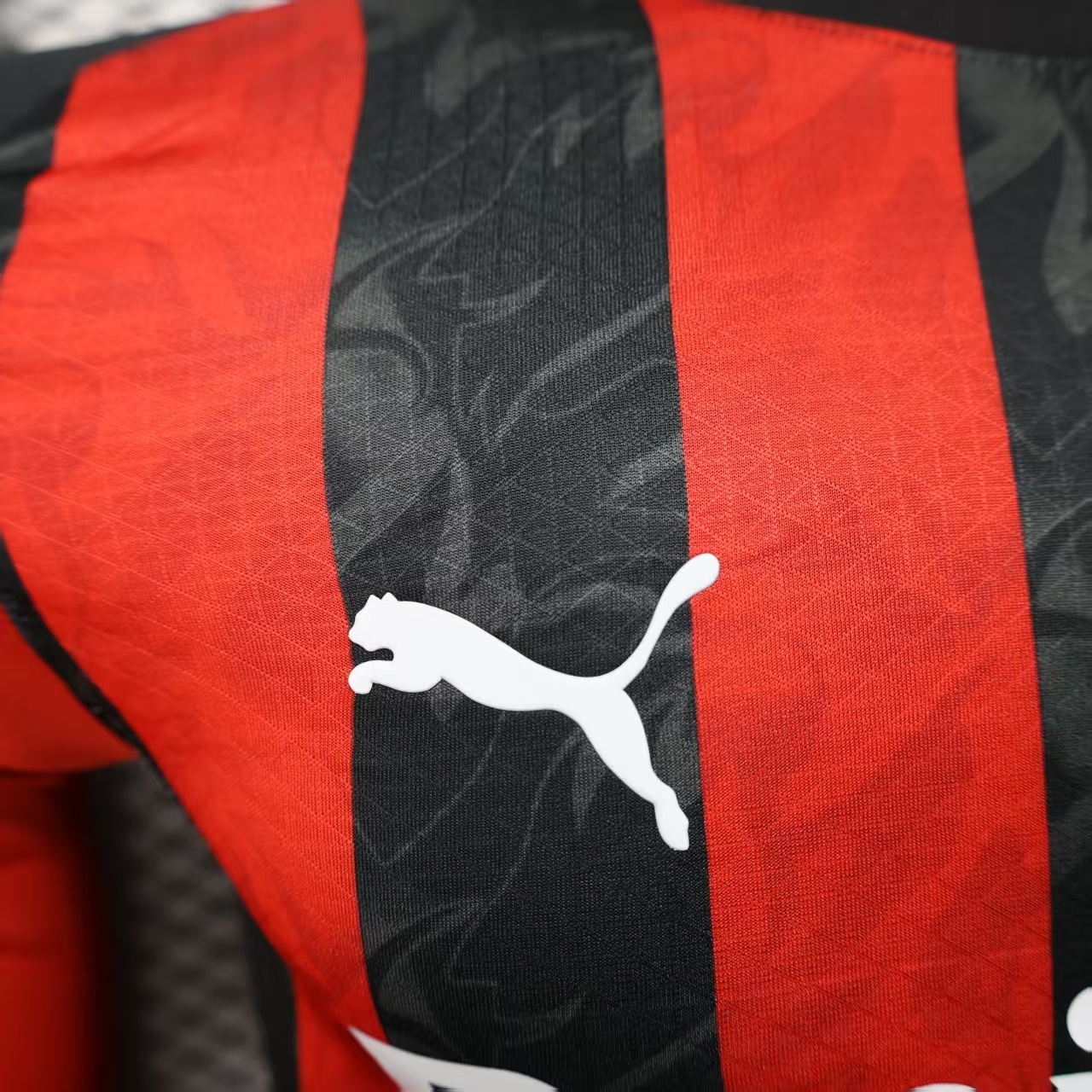 2025/2026 Player Version AC Milan Home Long Sleeve Football Shirt 1:1 Thai Quality