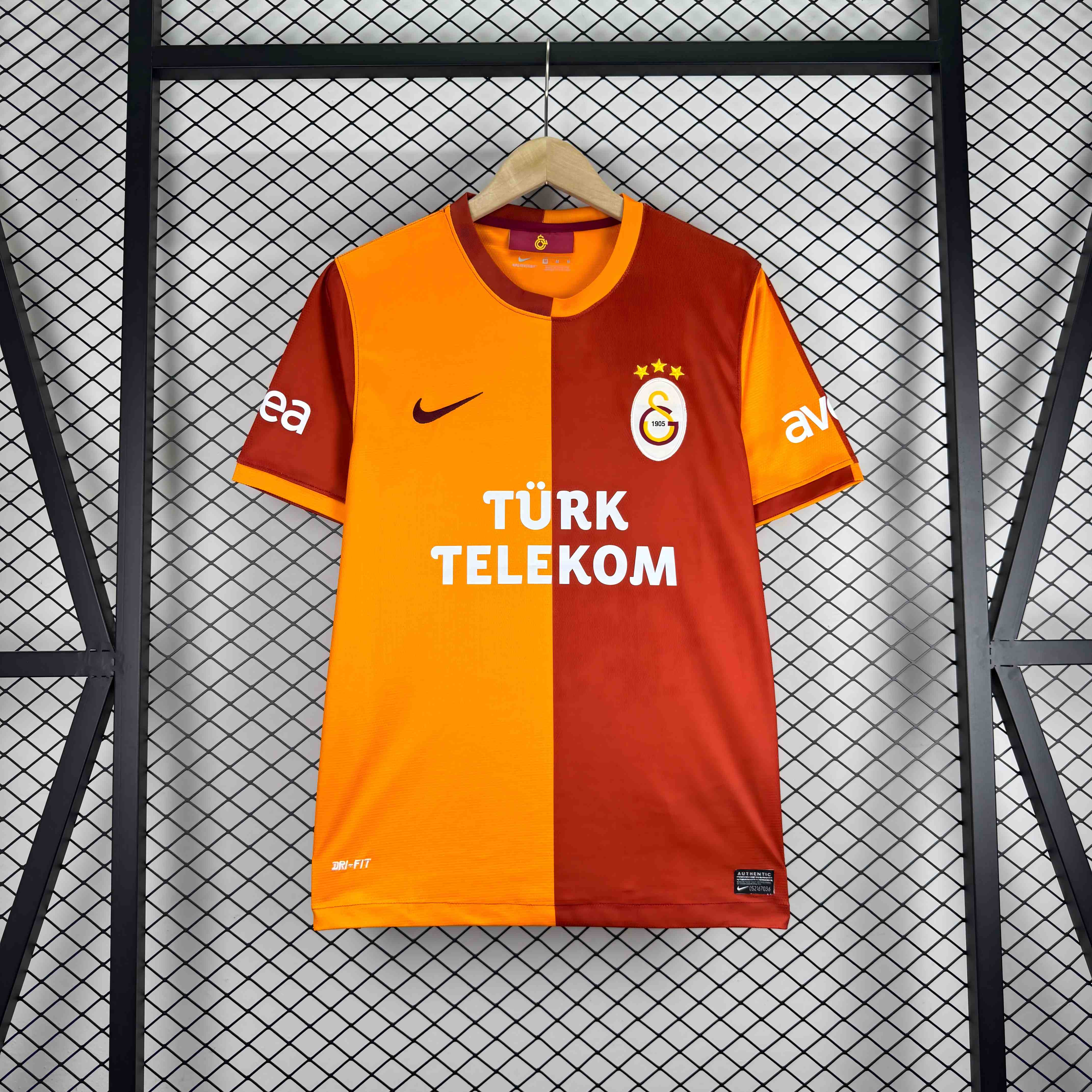2013/2014 Retro Galatasaray Home Football Shirt 1:1 Thai Quality