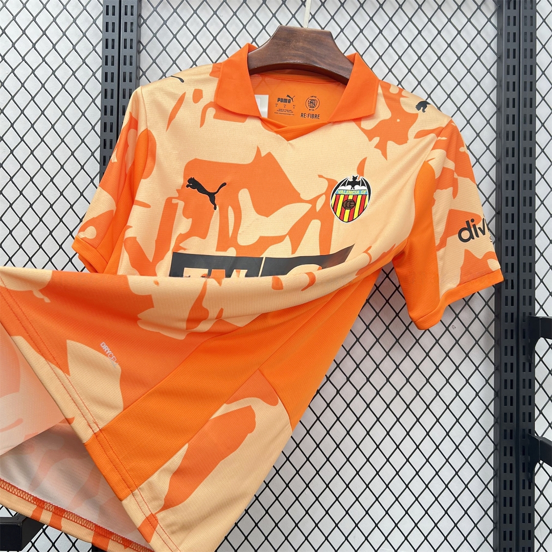 Valencia 25-26 Retro Style Jersey - Fans Version - UnitedFutballJersey
