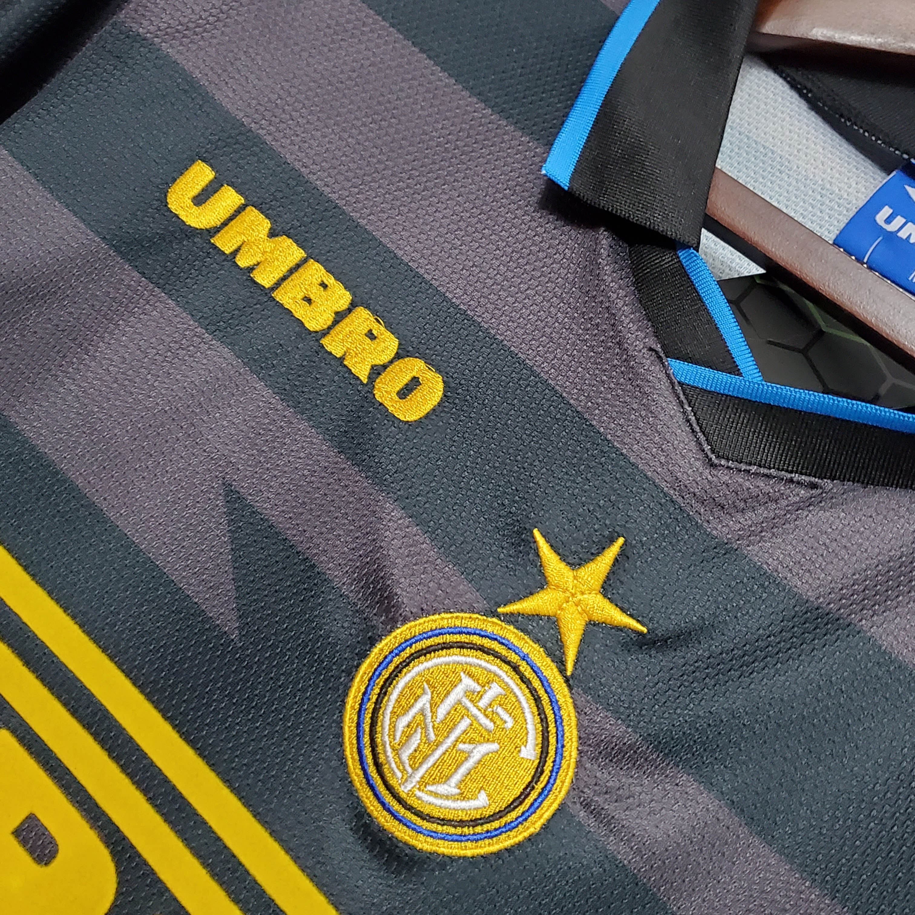1997/1998 Retro Inter Milan Third Away Football Jersey 1:1 Thai Quality