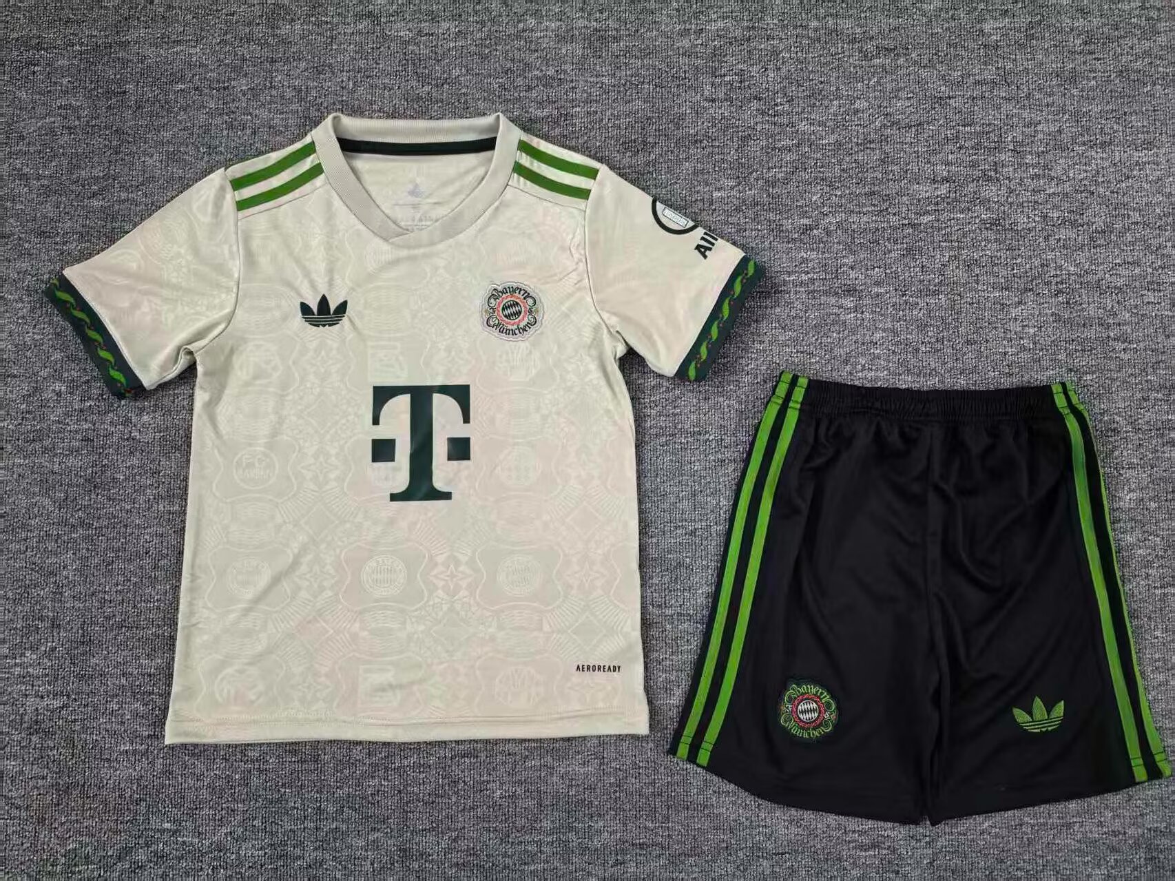 2025/2026 Bayern Munich Oktoberfest Football Jersey 1:1 Thai Quality Kids Size