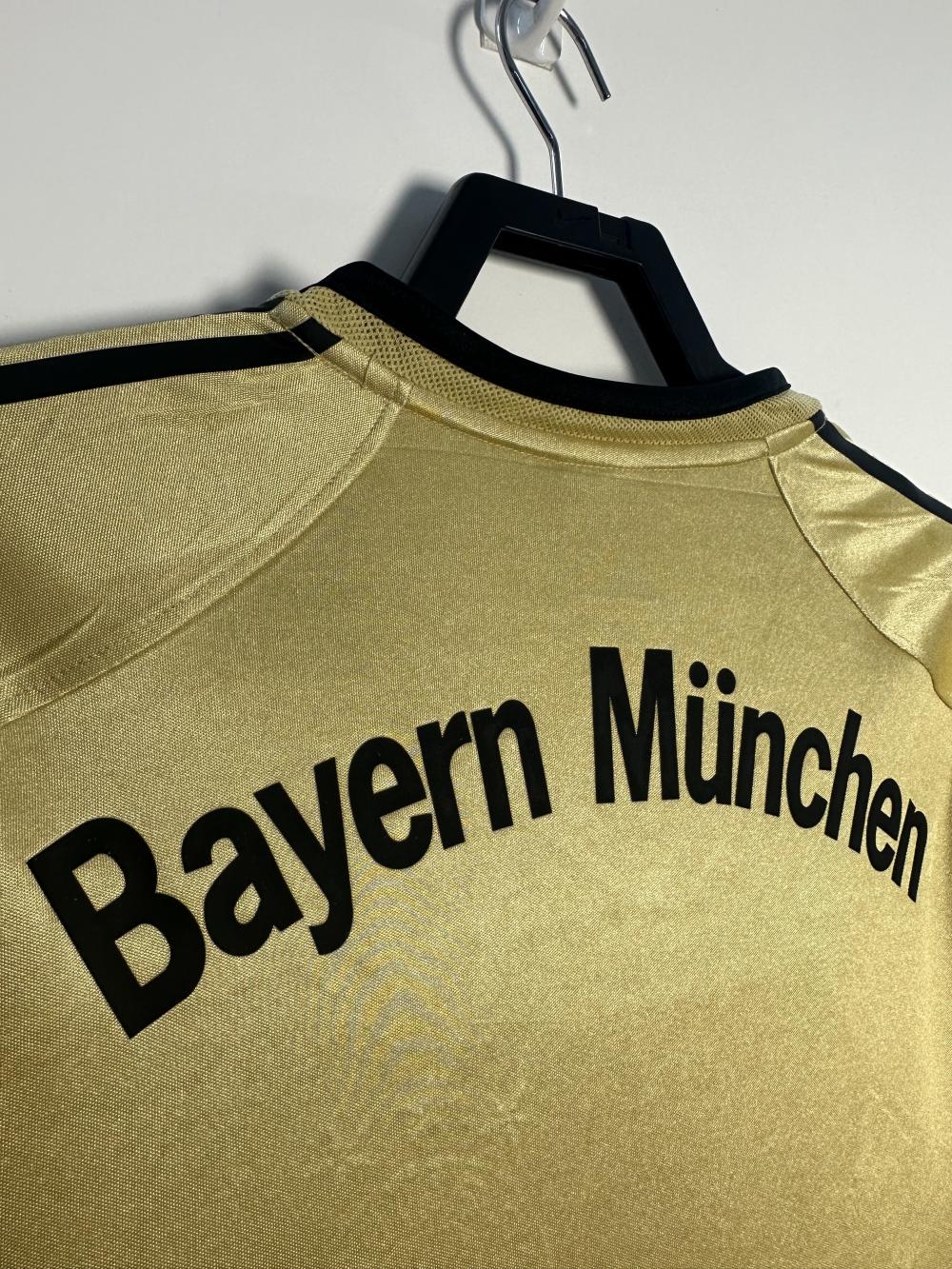 2003/2004 Retro Bayern Munich Away Football Jersey 1:1 Thai Quality