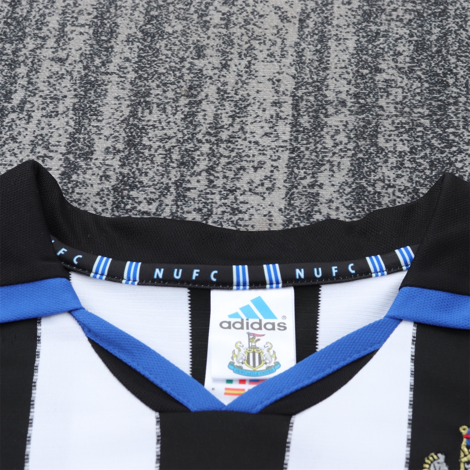 Retro Newcastle United 1999-00 Home Kids Kit - UnitedFutballJersey