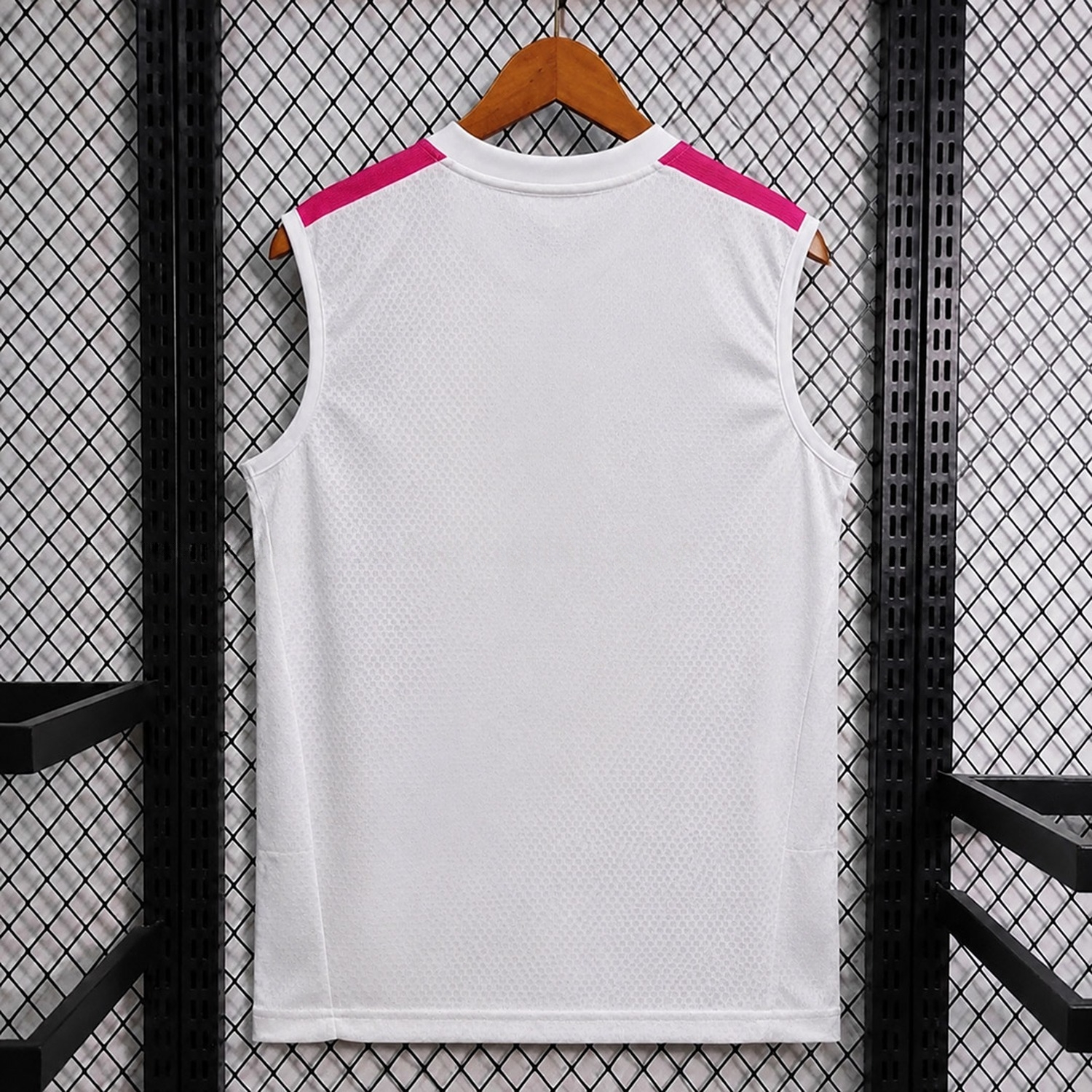 Real Madrid 26-27 White With Pink Training Vest - Fans Version - UnitedFutballJersey