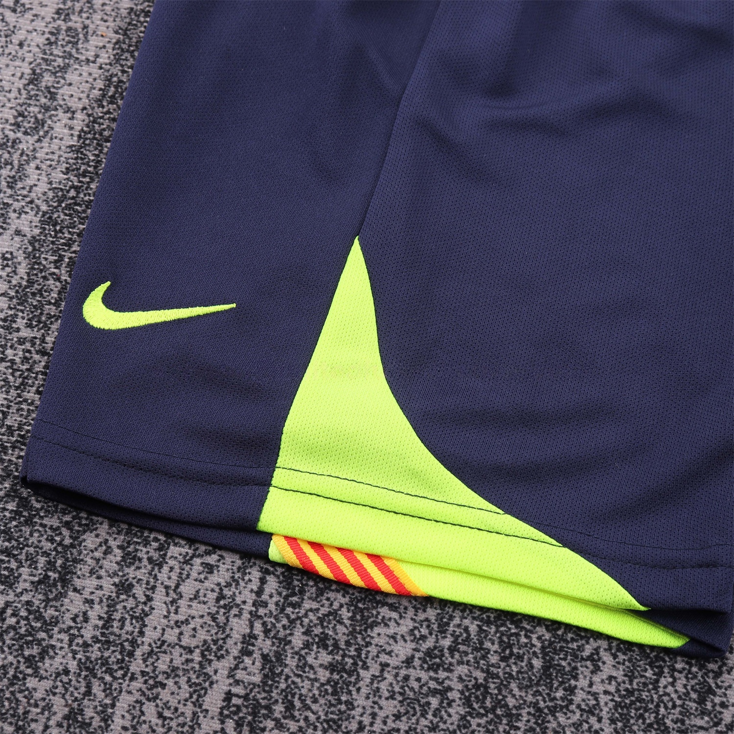 Retro Barcelona 2005-06 Away Kids Kit - UnitedFutballJersey