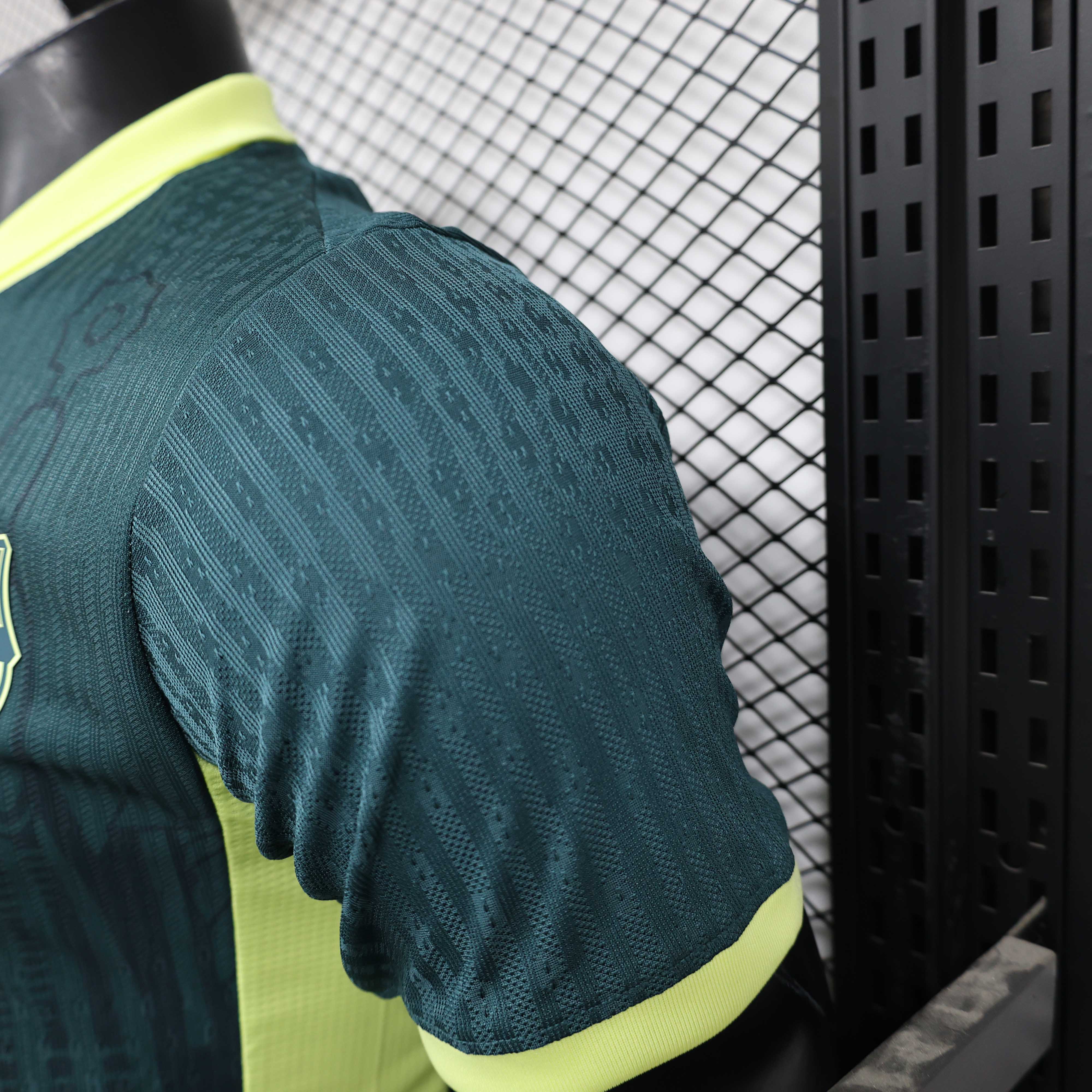 2025/2026 Barcelona Player Version Special Edition 04 Football Jersey 1:1 Thai quality
