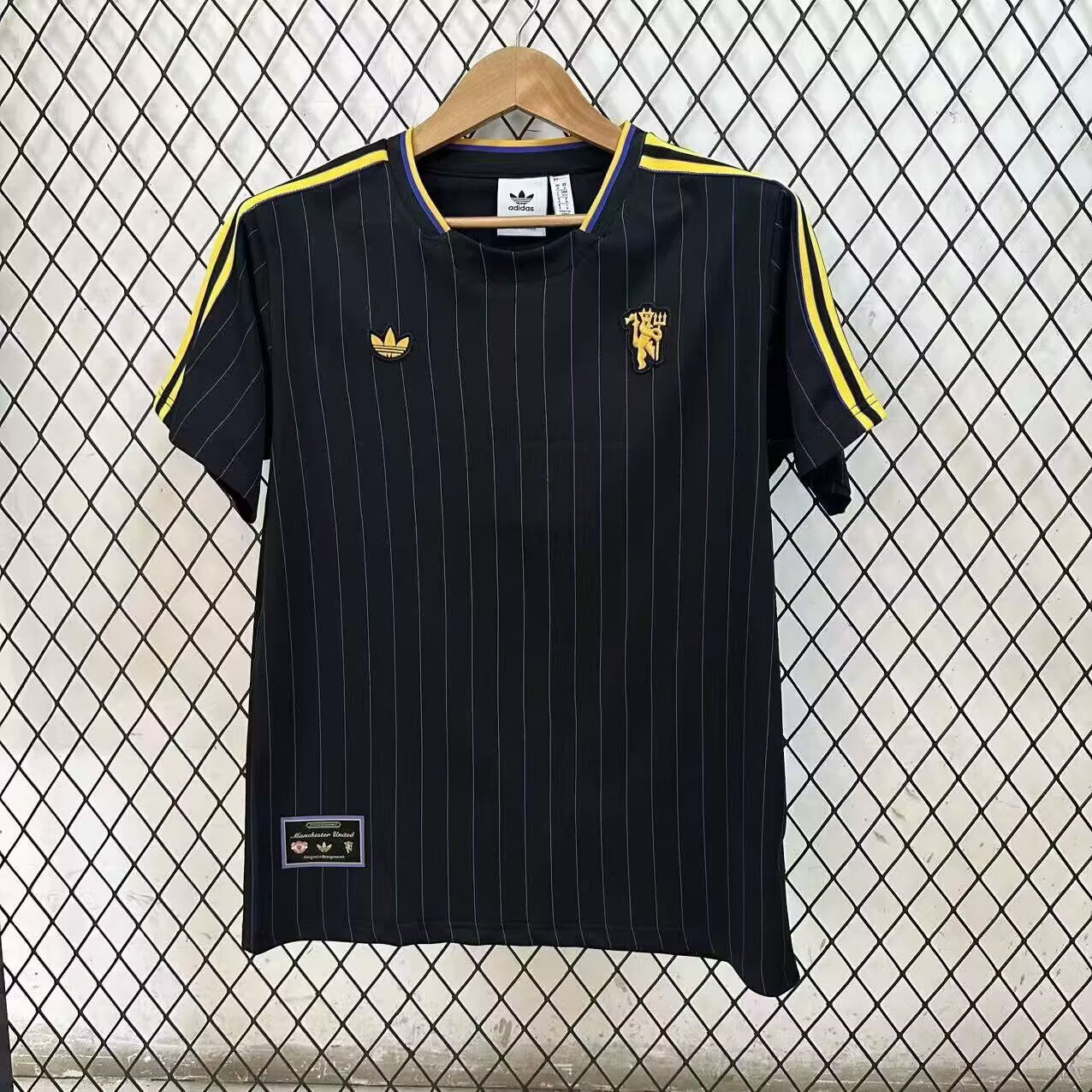 2025/2026 Manchester United Special Edition 05 Football Shirt 1:1 Thai Quality