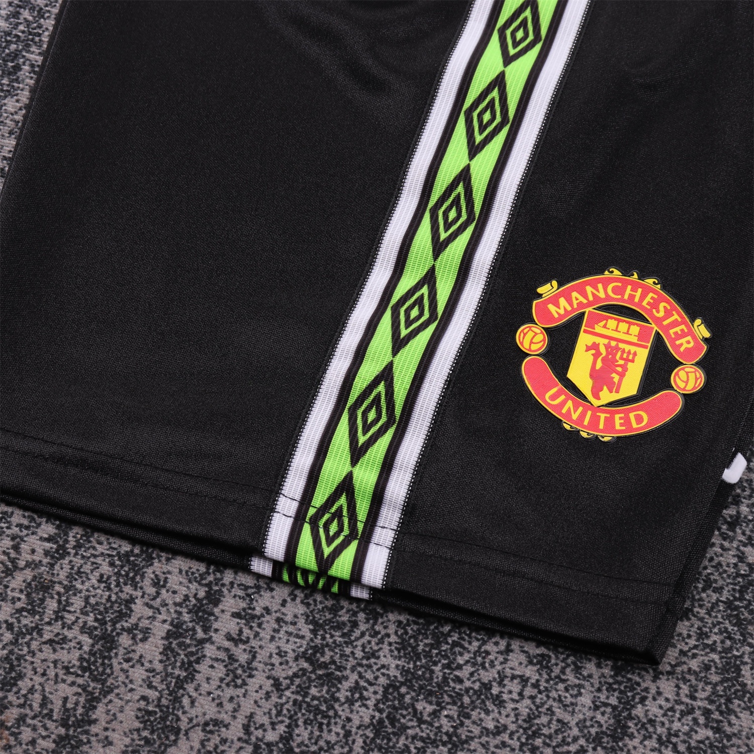 Retro Manchester United 1998-99 Third Kids Kit - UnitedFutballJersey