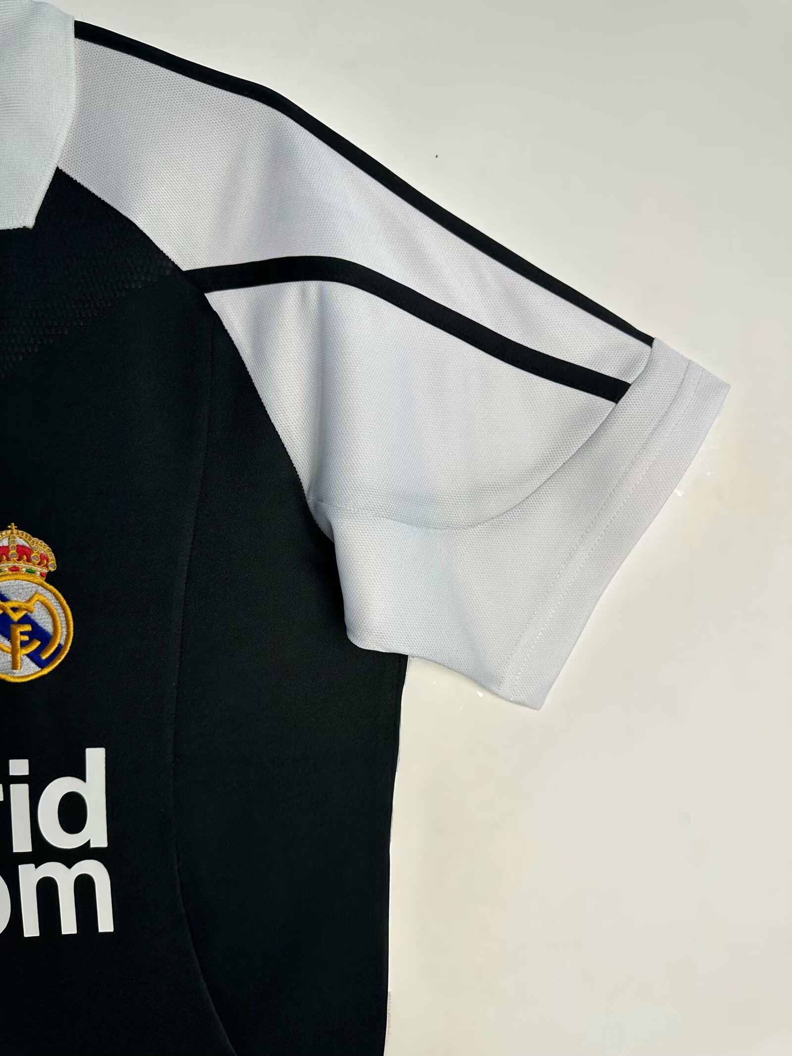 2001/2002 Retro Real Madrid Away Soccer Jersey 1:1 Thai Quality
