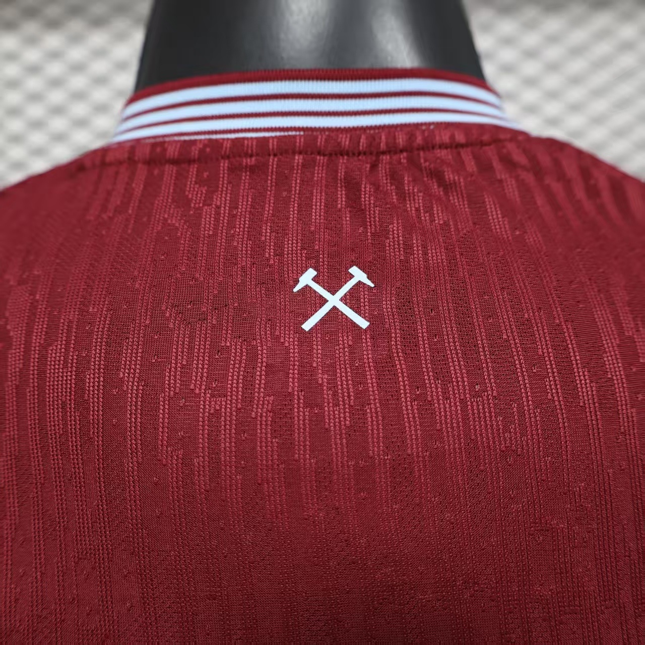 2025/2026 Player Version West Ham United Home Football Jersey 1:1 Thai quality