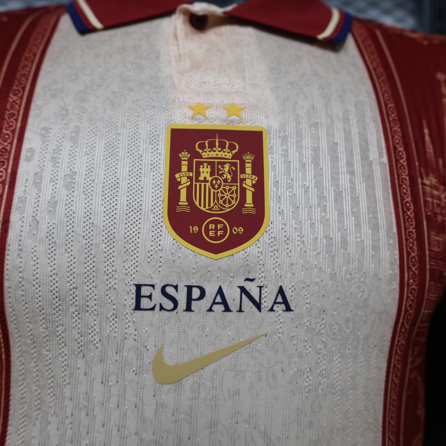 【Two-Crown Star】Spain 2026 Red Gold Landmarks Special Jersey - Player Version - UnitedFutballJersey