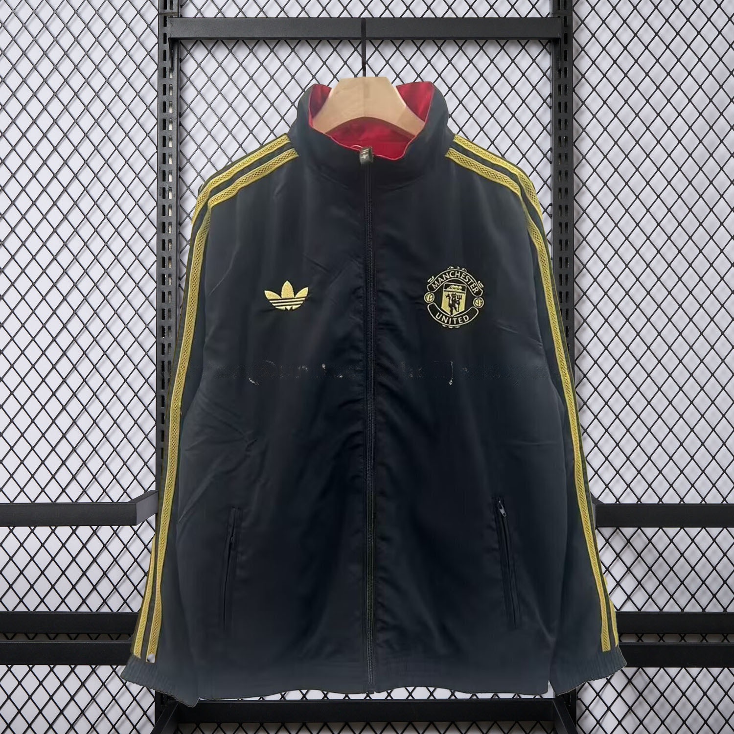 Manchester United 25-26 Double Sided Reversible Windbreaker - Black & Red - UnitedFutballJersey