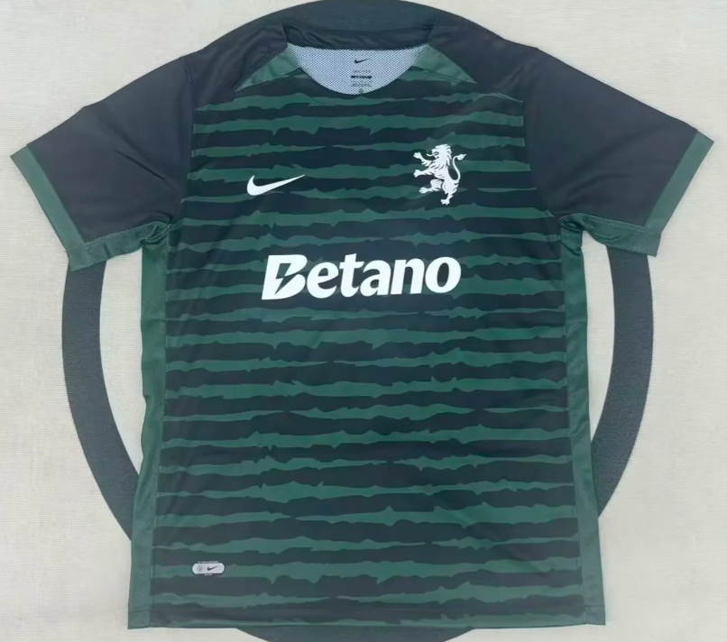 2025/2026 Sporting Lisbon Christmas edition Football Shirt 1:1 Thai Quality