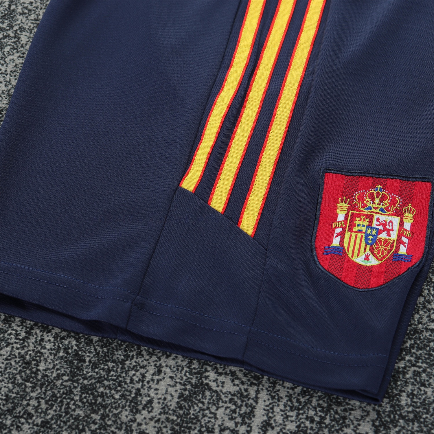 Retro Spain 1996 Away Kids Kit - UnitedFutballJersey