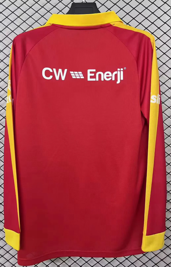 2025/2026 Retro Long Sleeve Galatasaray Red Football Shirt 1:1 Thai Quality