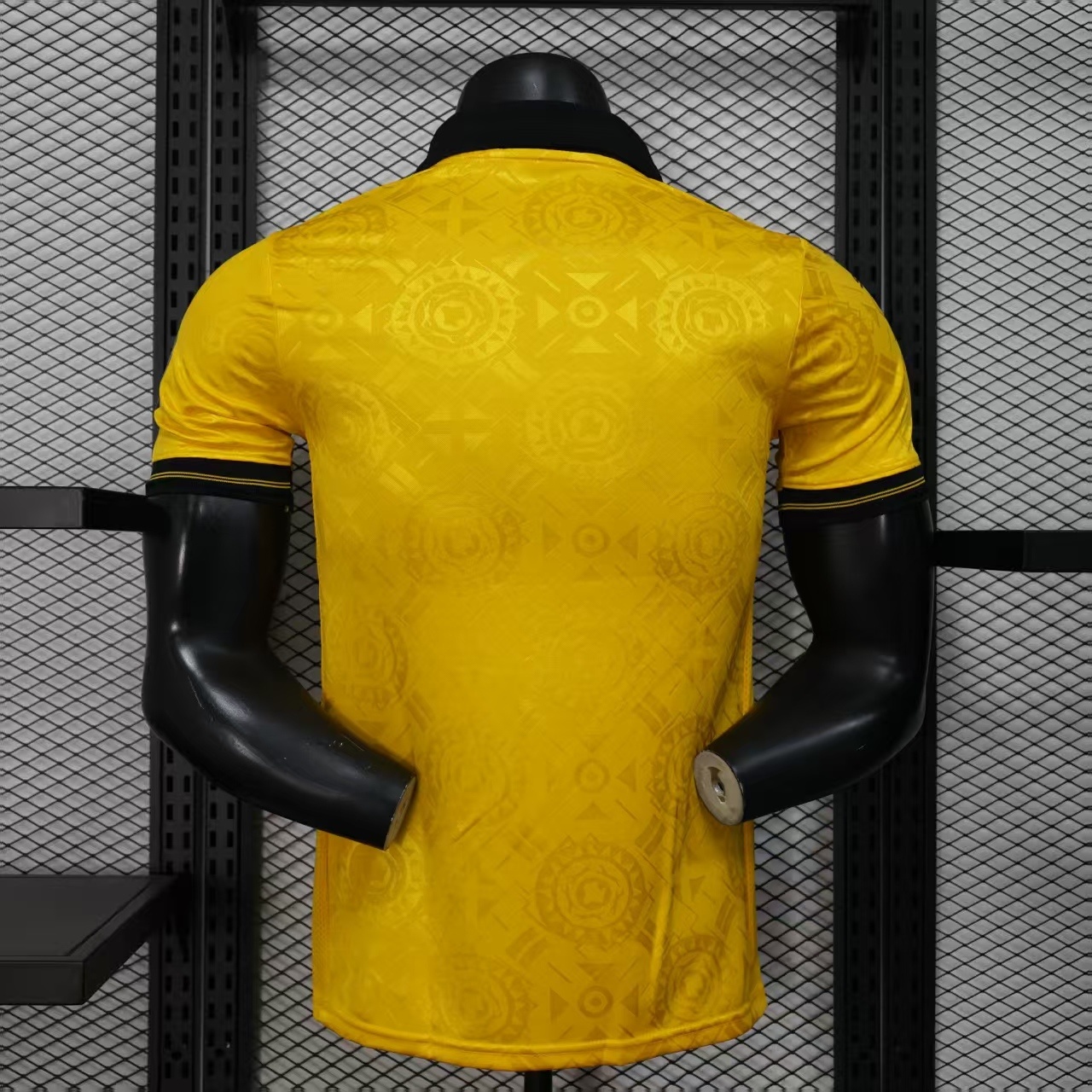 2025/2026 Player Version Wolverhampton Wanderers Home Football Shirt 1:1 Thai Quality
