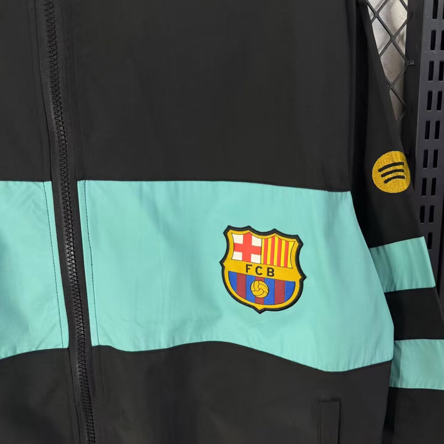 Barcelona 26-27 Third Windbreaker Jacket - Black With Mint Green - UnitedFutballJersey