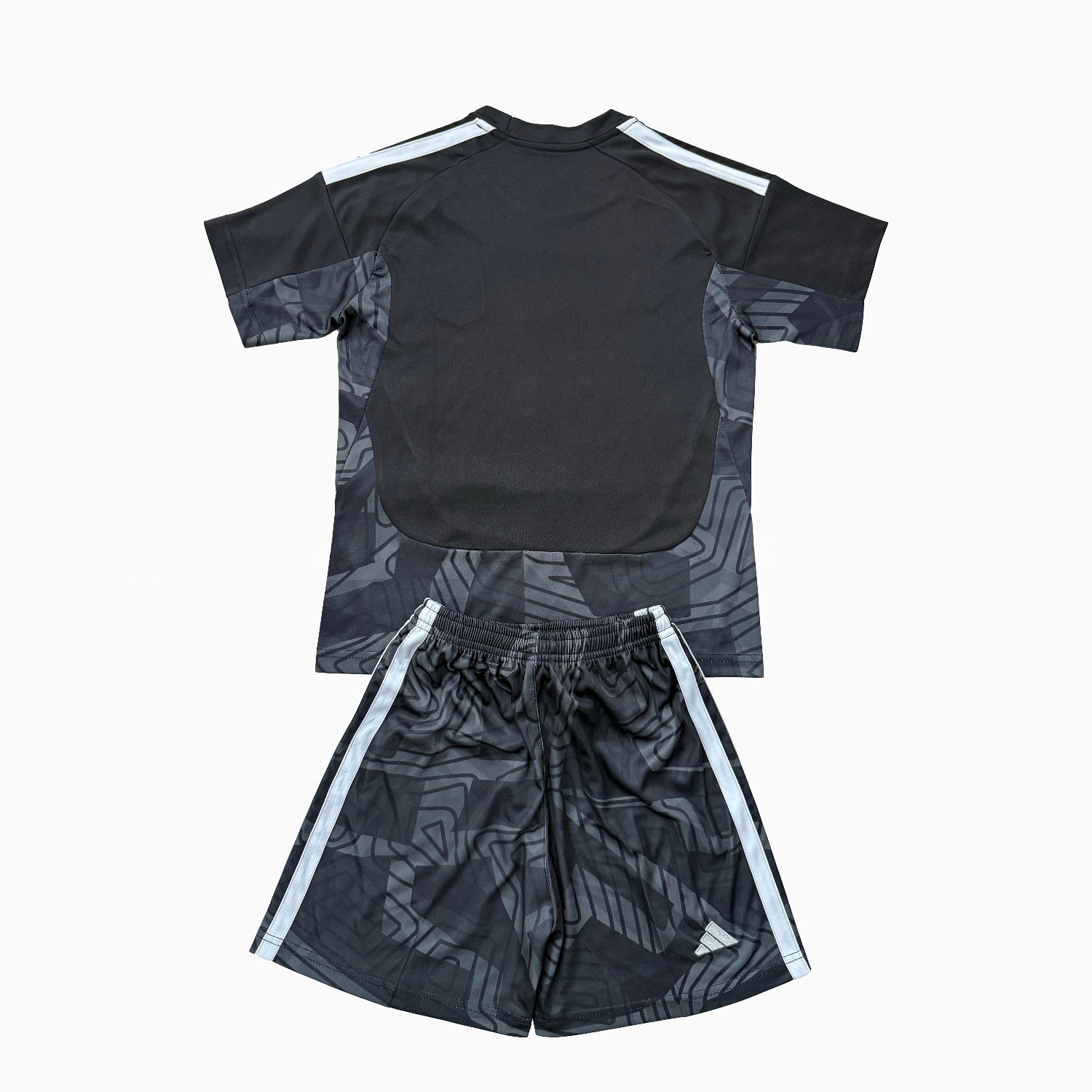 Aston Villa 26-27 Black Goalkeeper Kids Kit - UnitedFutballJersey