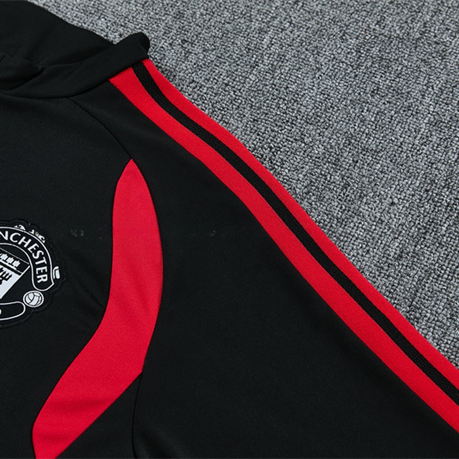 Manchester United 26-27 With Red Kids Long Sleeve Training Set - Black Top & Black Pants - UnitedFutballJersey
