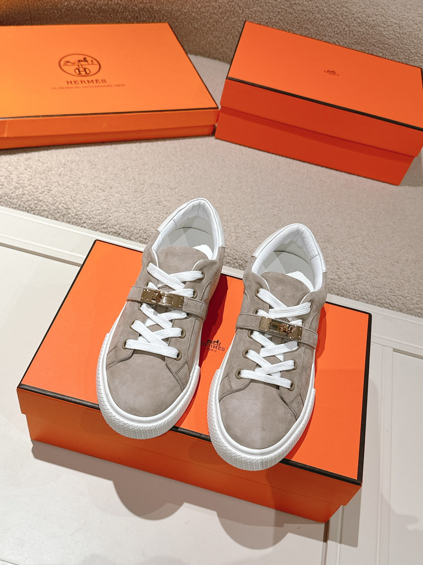 Hermès classic couple's style 𝐊𝐞𝐥𝐥𝐲 buckle casual shoes