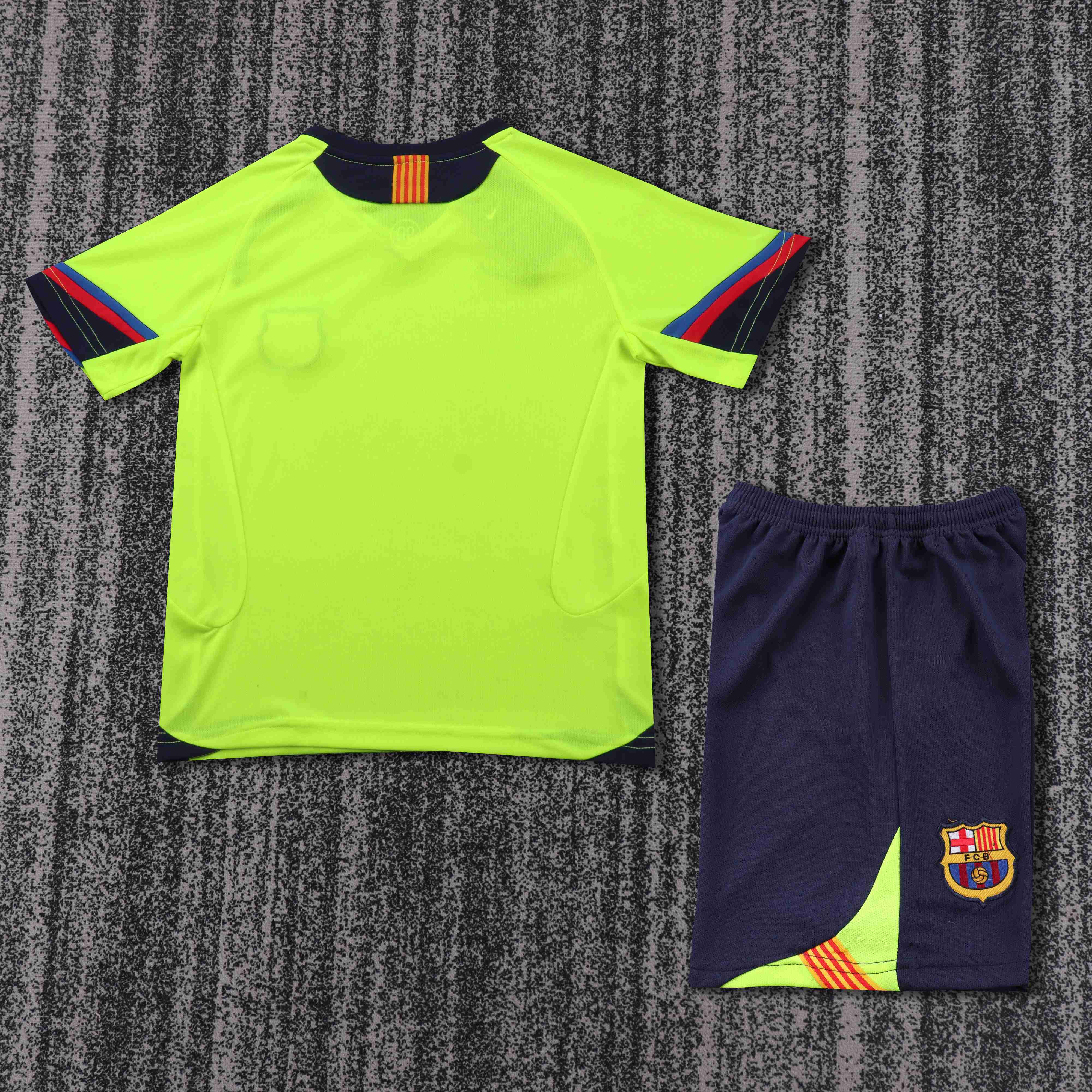 2005-2006 Retro Barcelona Away Football Shirt 1:1 Thai Quality Kids Size