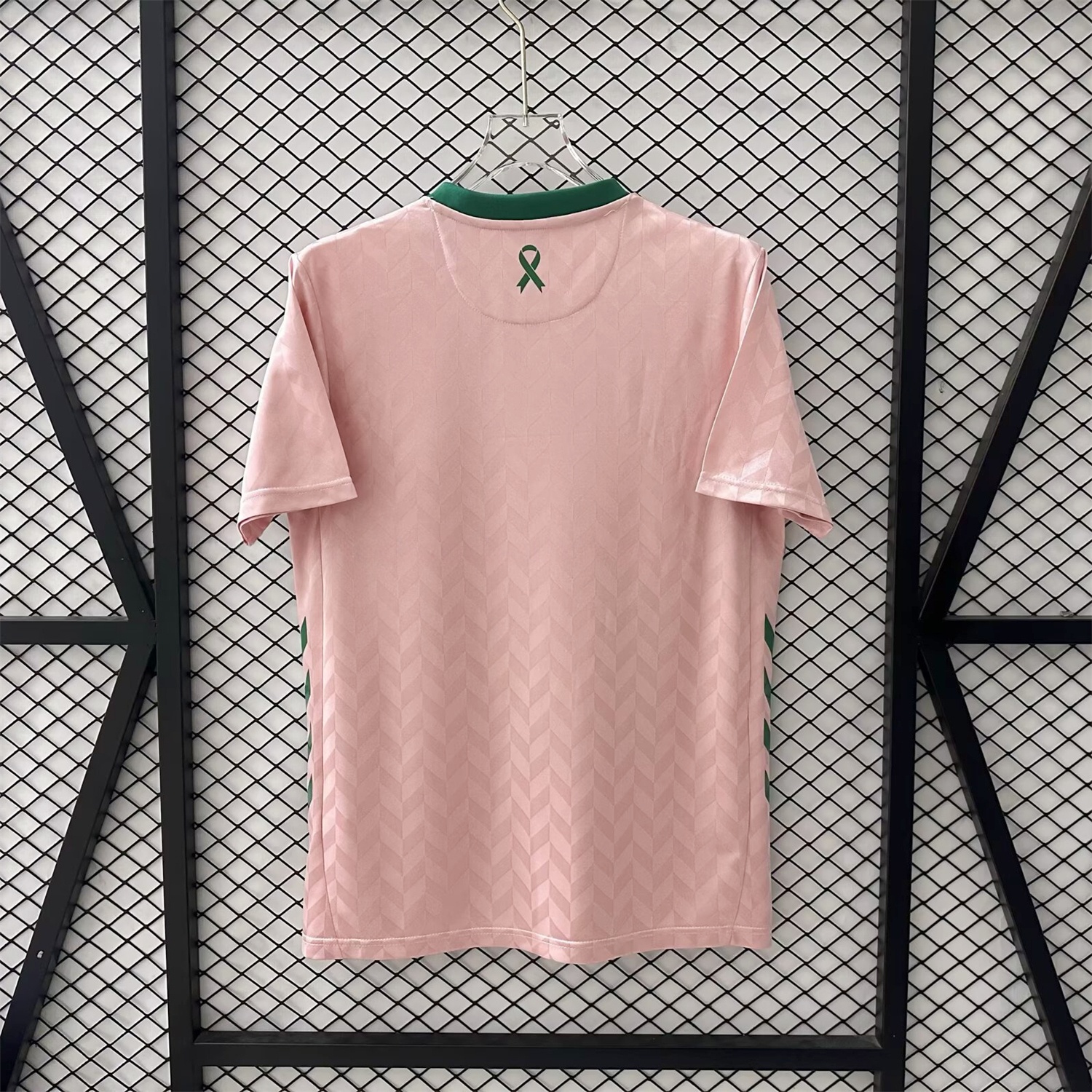 AS Saint-Etienne 25-26 Pink October Goalkeeper Jersey - Fans Version - UnitedFutballJersey
