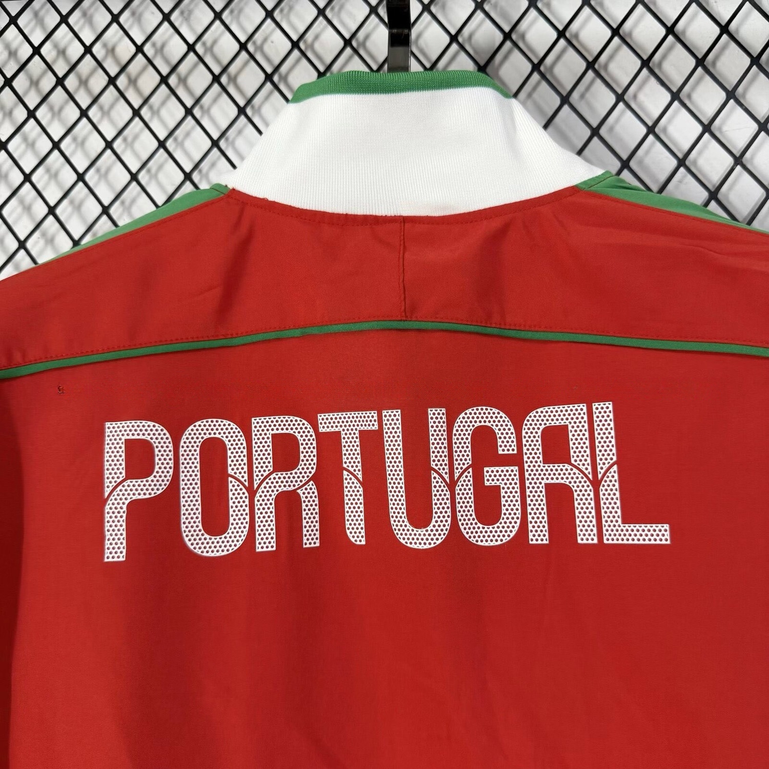 Retro Portugal 2010-12 Red Windbreaker - UnitedFutballJersey