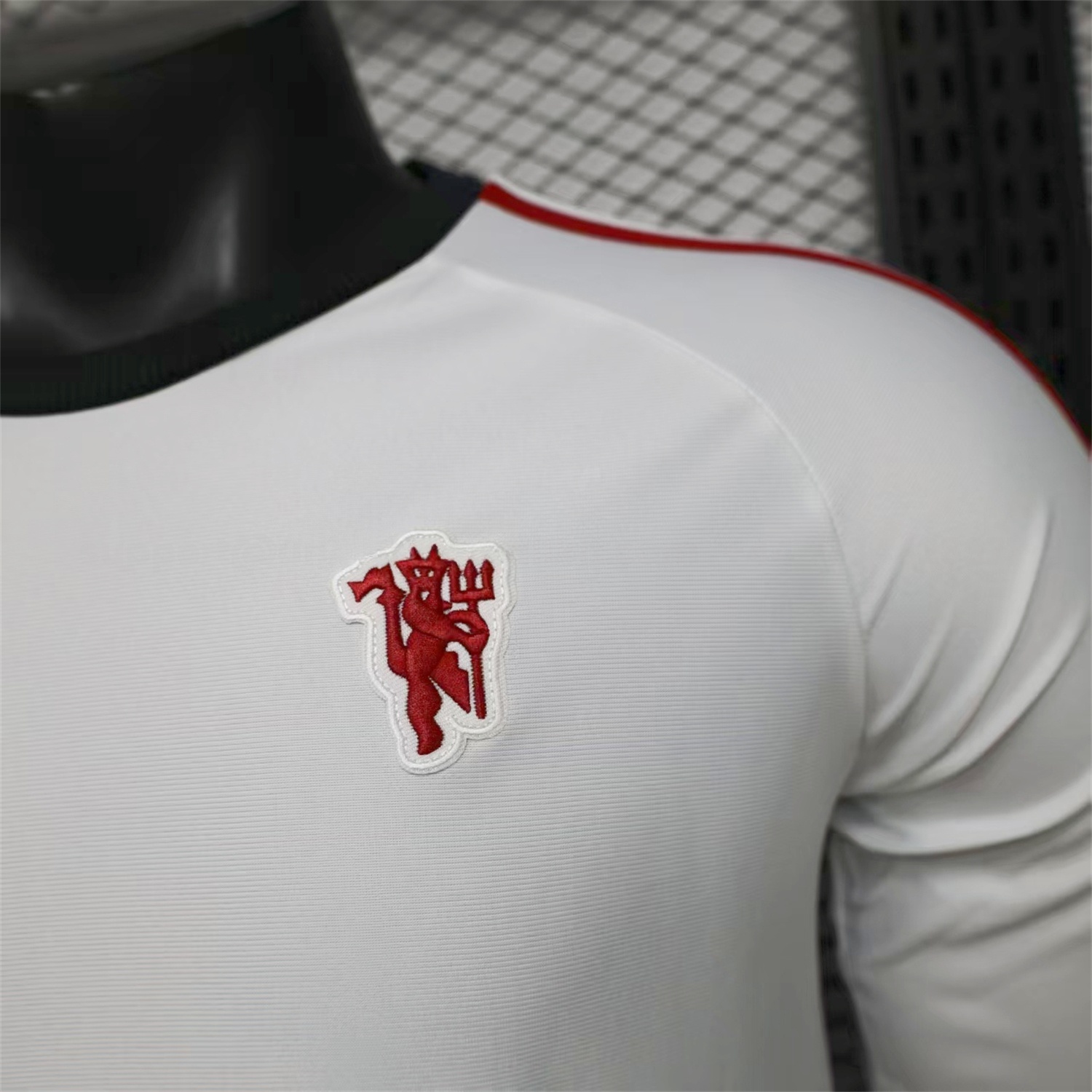 Manchester United 26-27 White Casual Long Sleeves Jersey - Player Version - UnitedFutballJersey