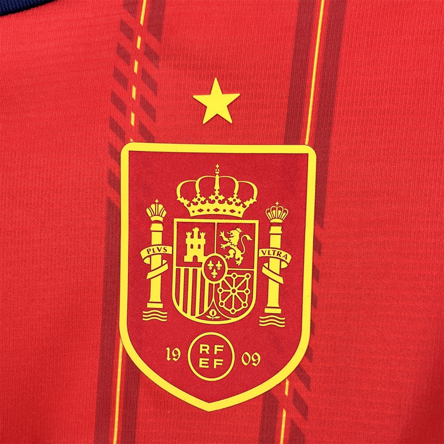 Spain 2026 Home Red Long Sleeves Jersey - Fans Version - UnitedFutballJersey