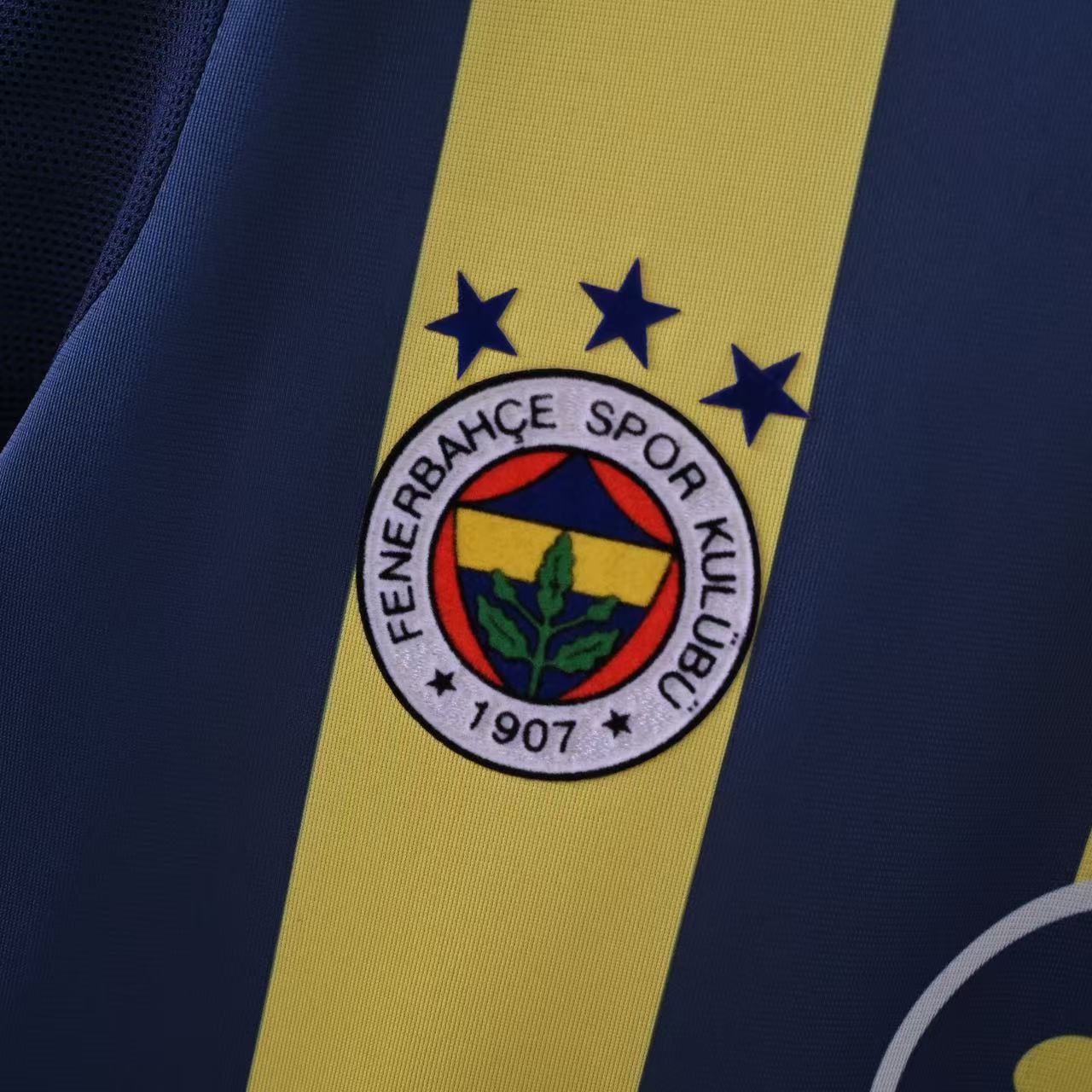2005/2006 Retro Fenerbahce Home Football Shirt 1:1 Thai Quality