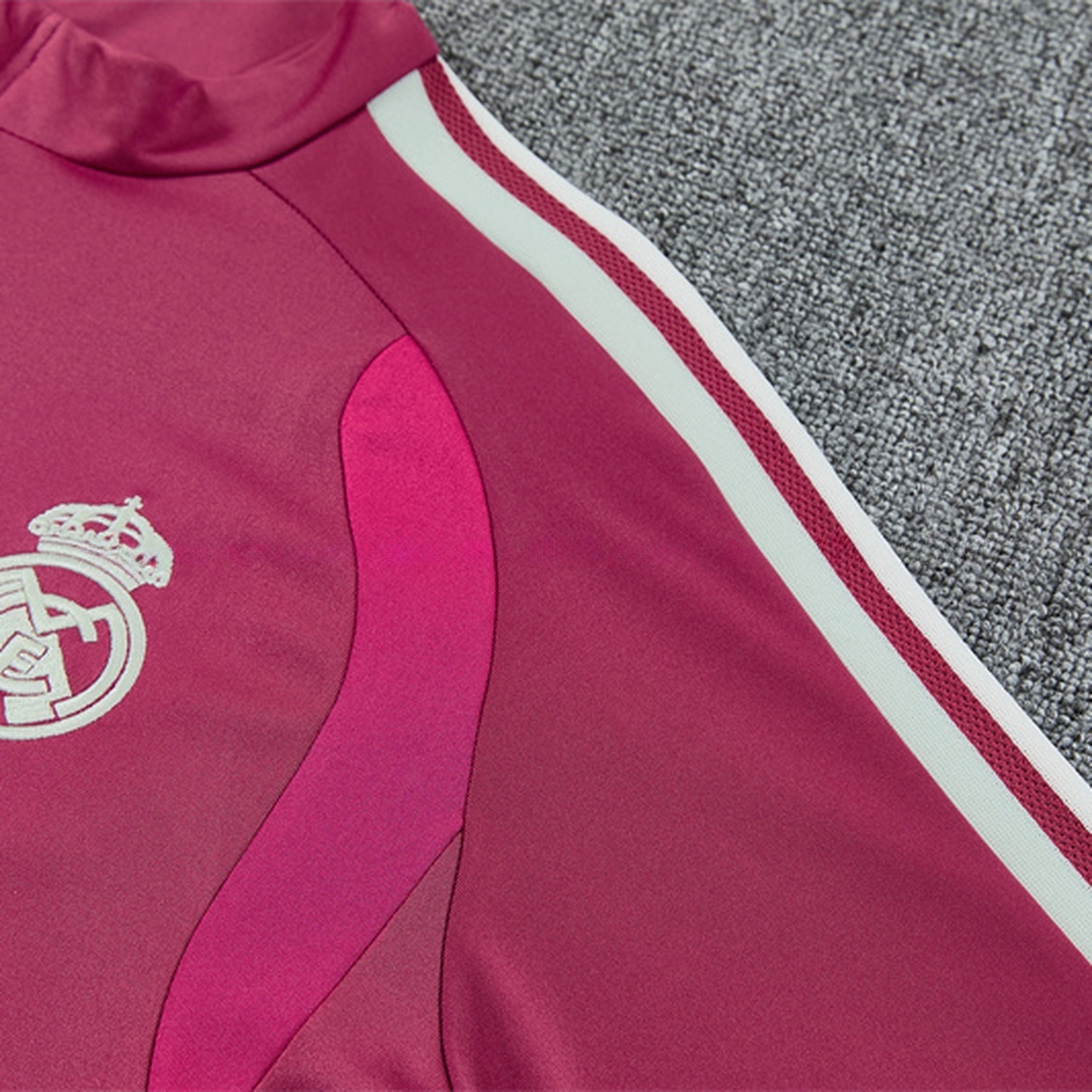 Real Madrid 26-27 Kids Long Sleeve Training Set - Rose Red Top & Rose Red Pants - UnitedFutballJersey