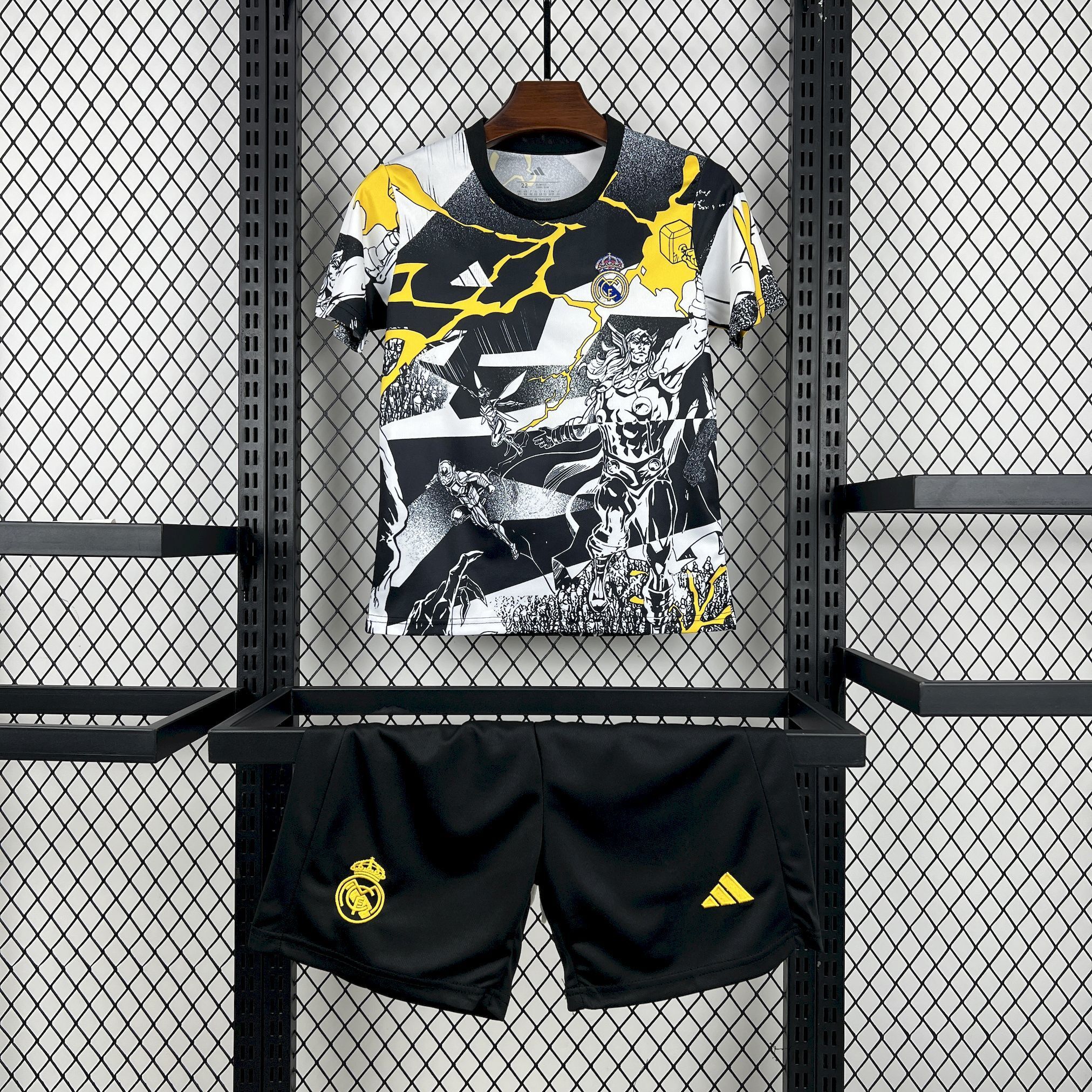 2025/2026 Real Madrid Collaboration With Marvel Football Shirt 1:1 Thai Quality Kids Size