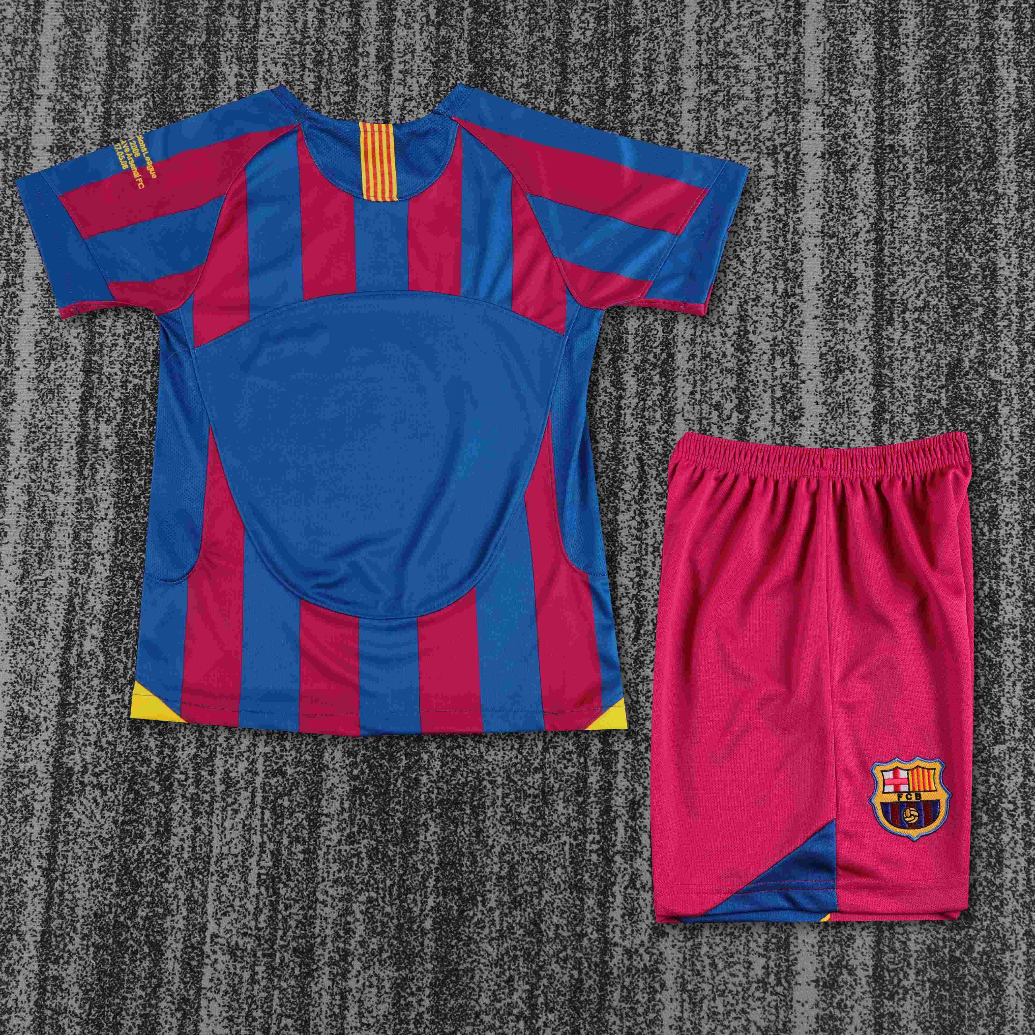 2005-2006 Retro Barcelona Home Football Shirt 1:1 Thai Quality Kids Size