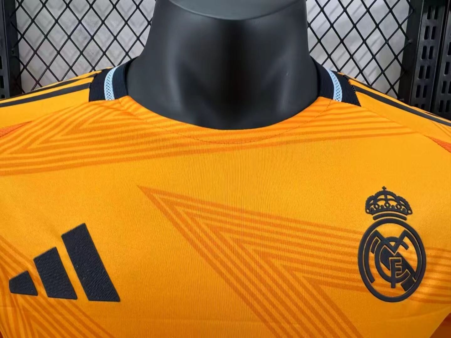 2024/2025 Player Version Real Madrid Away Long Sleeve Jersey 1:1 Thai Quality