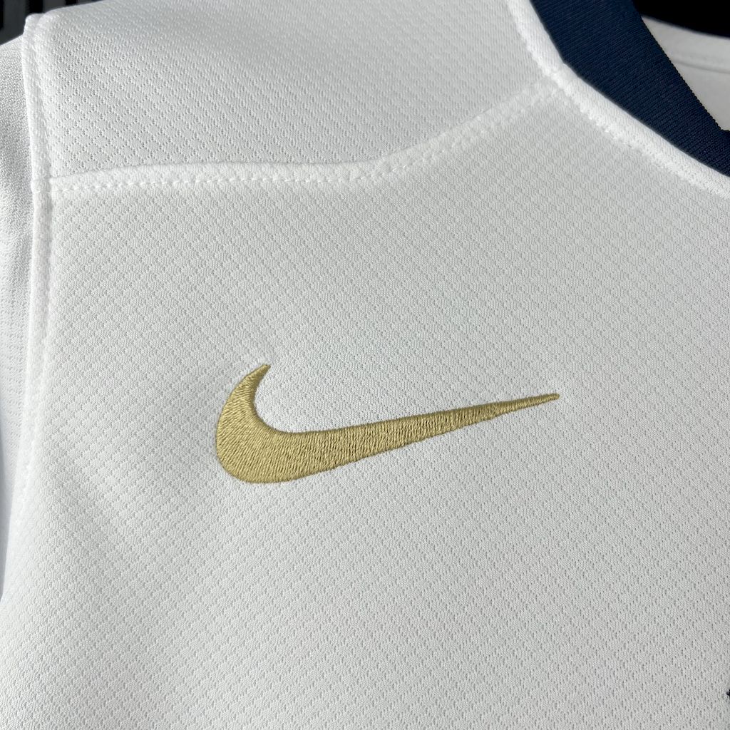 2025/2026 Barcelona Special Edition White Football Jersey 1:1 Thai Quality