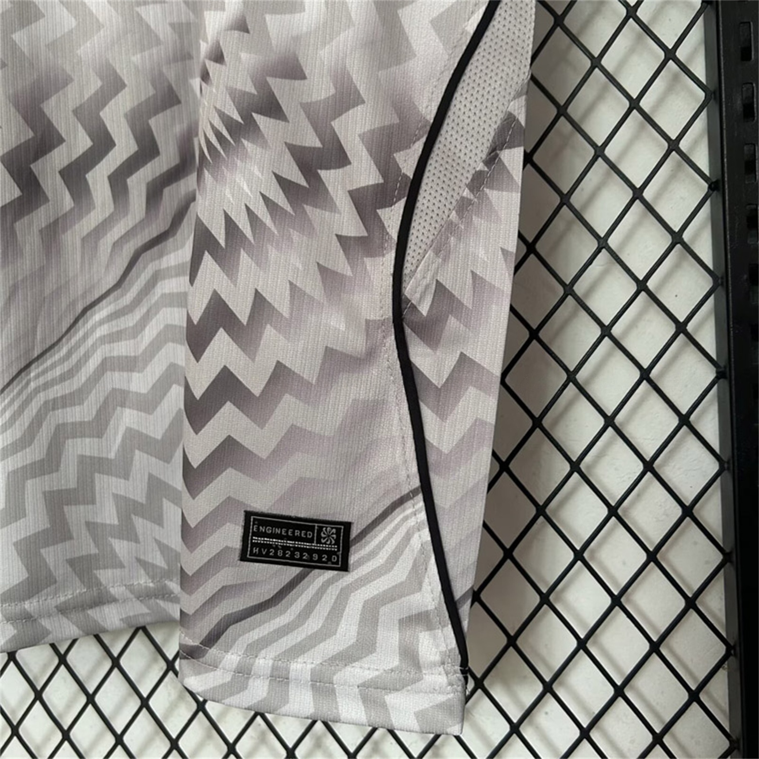 Corinthians 26-27 Gray-white Gradient Goalkeeper Jersey - Fans Version - UnitedFutballJersey