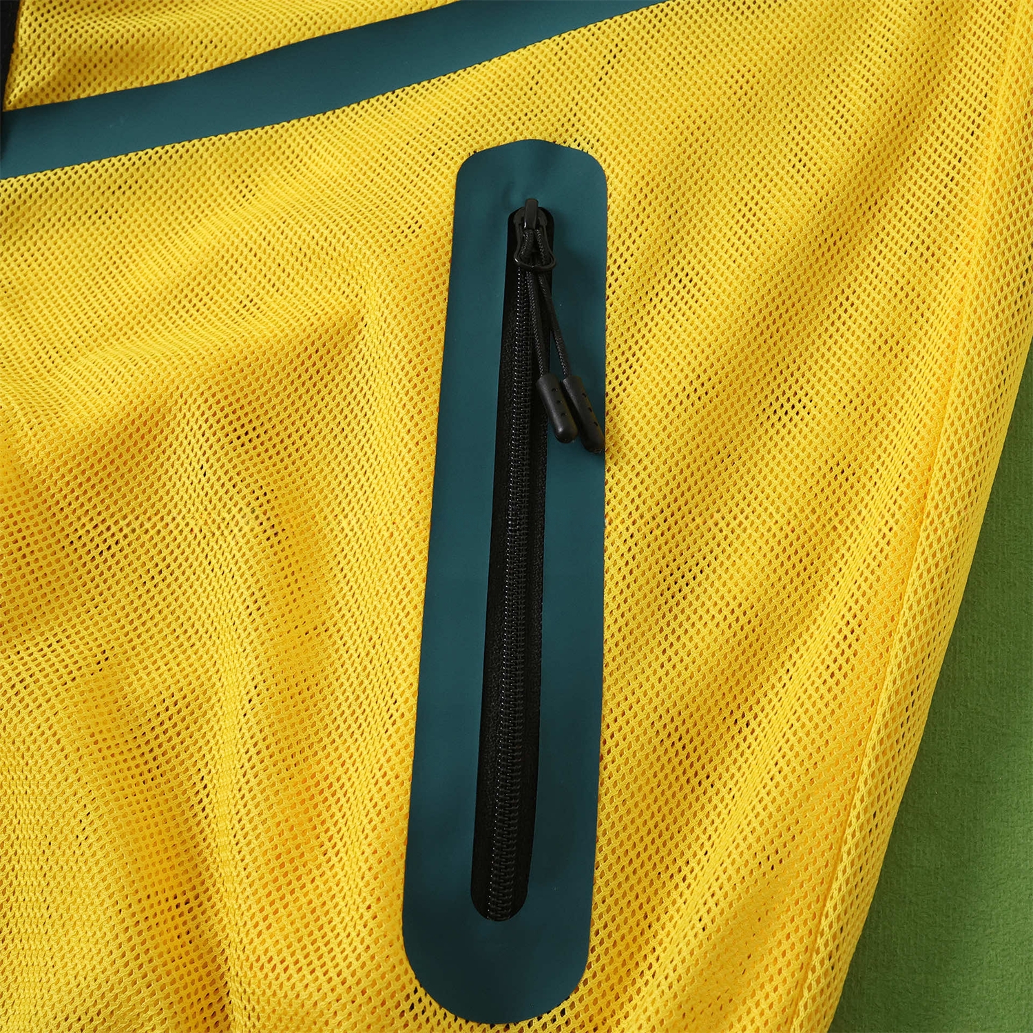 Brazil 2026 World Cup Appearance Outfit Windbreaker - Yellow - UnitedFutballJersey