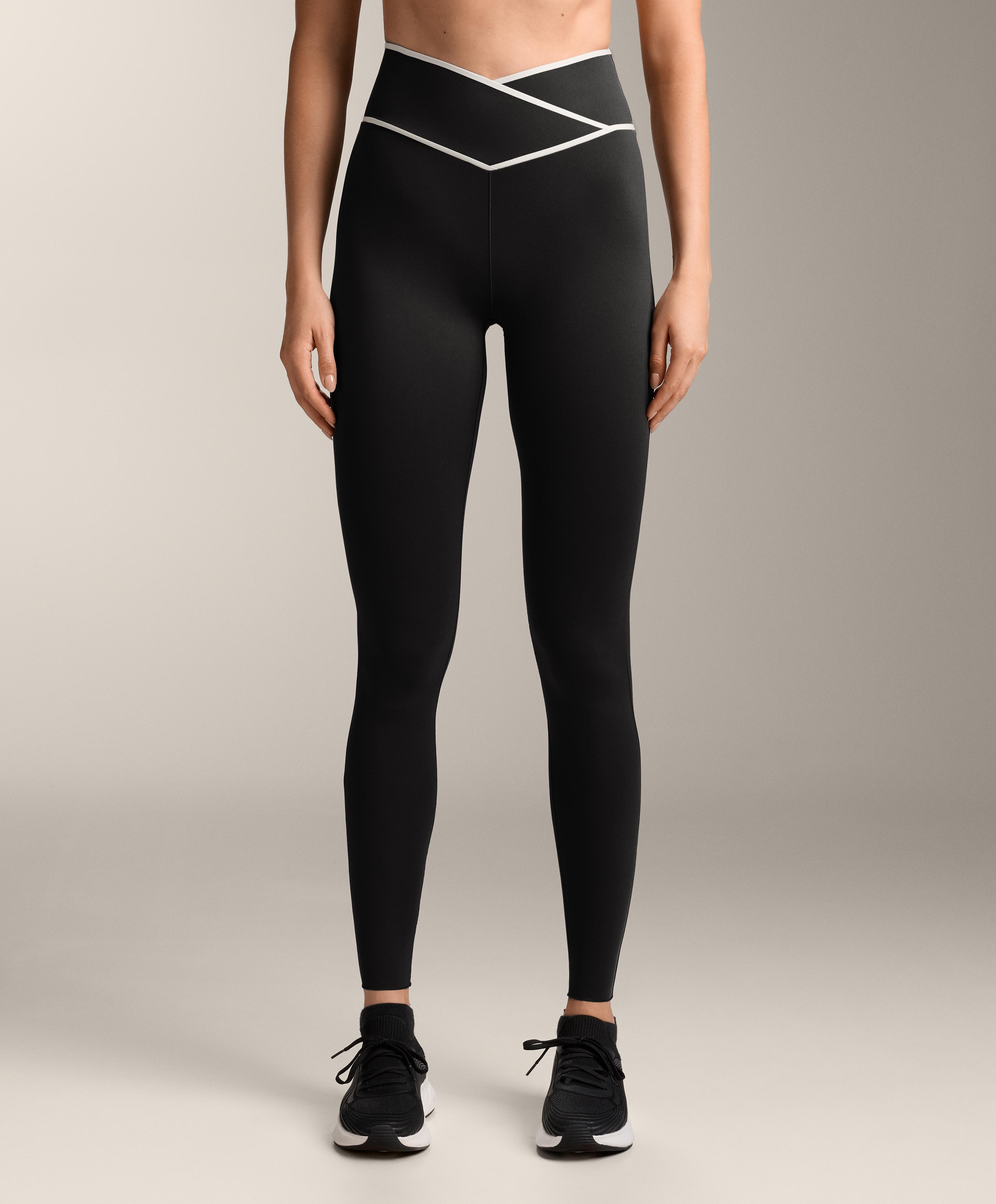 Perfect-adapt ankle-length leggings with crossover V-cut waist