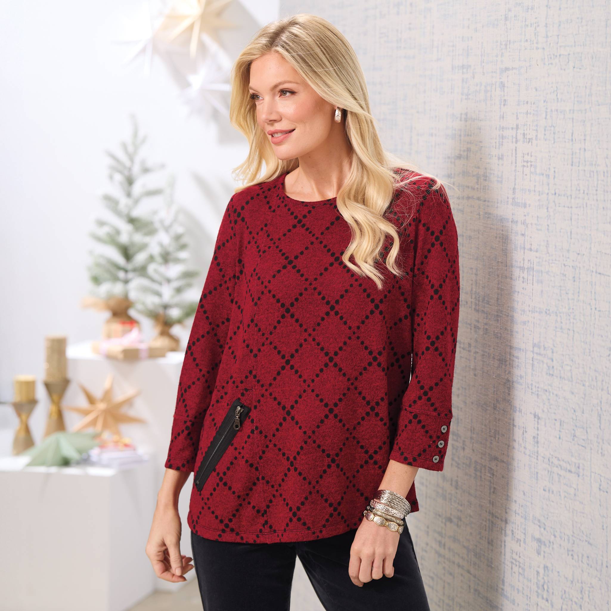Diamond Pattern Zip Pocket Top - Northstyle Catalog