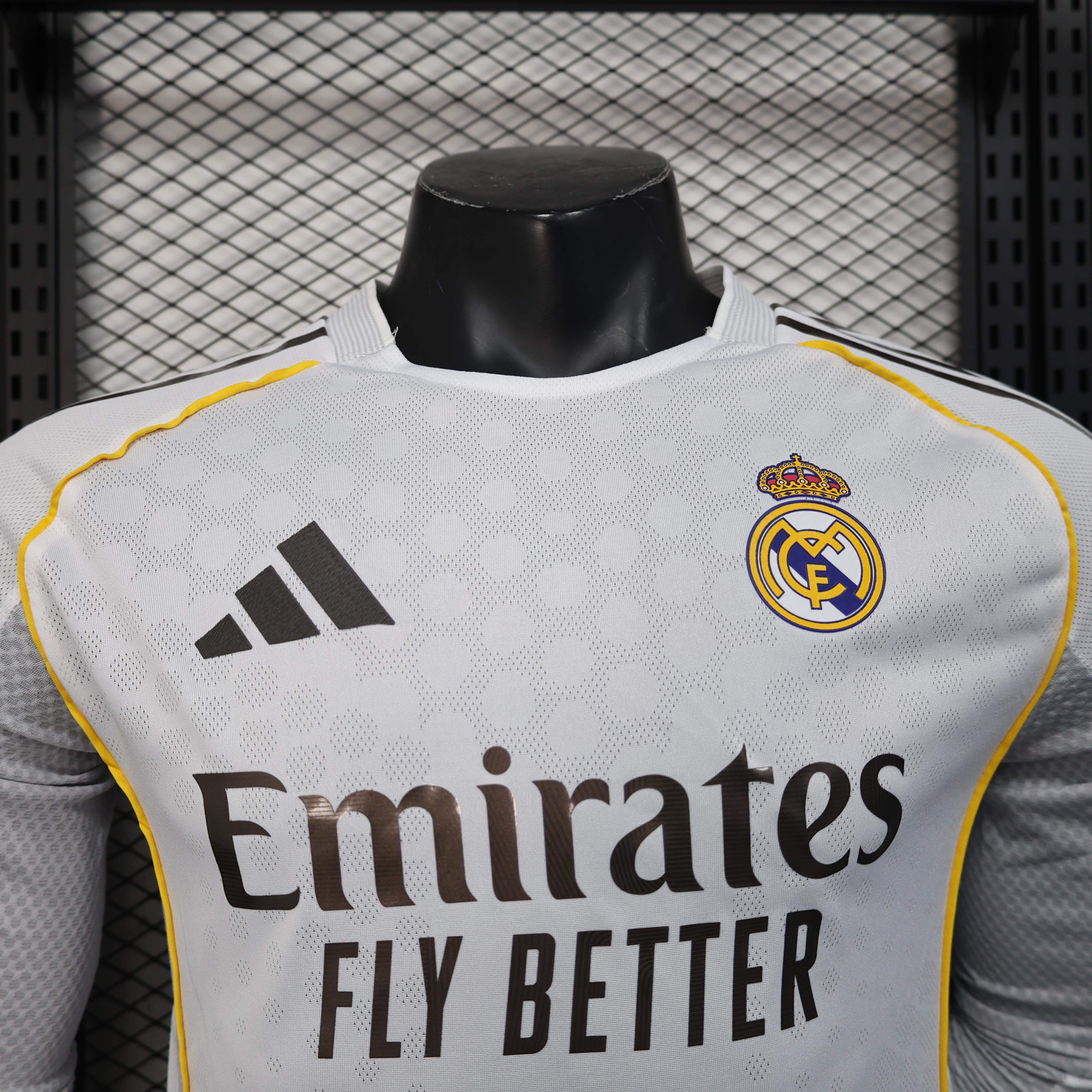 2025/2026 Player Version Real Madrid Home Long Sleeve Jersey 1:1 Thai Quality
