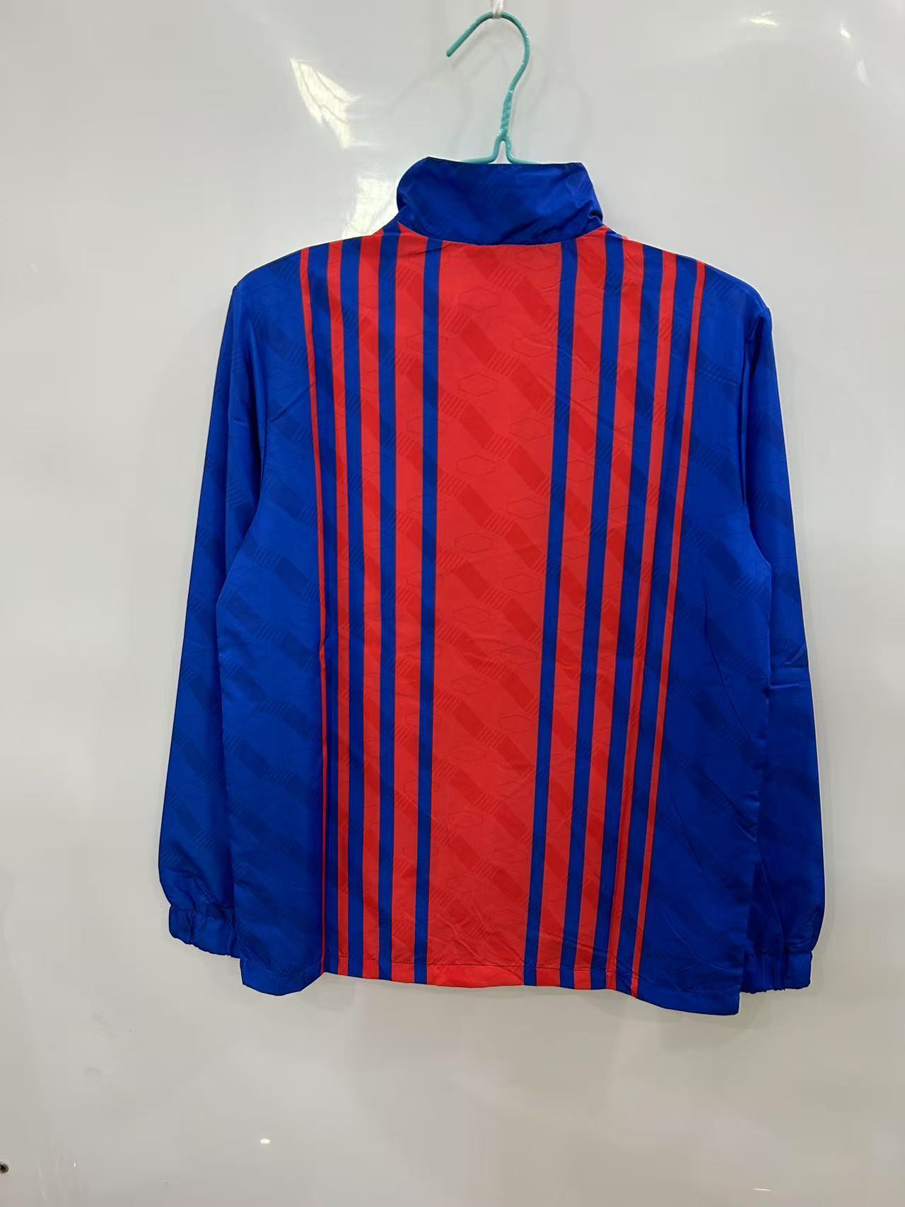 2025/2026 Barcelona Windbreaker Jersey 1:1 Thai Quality 02