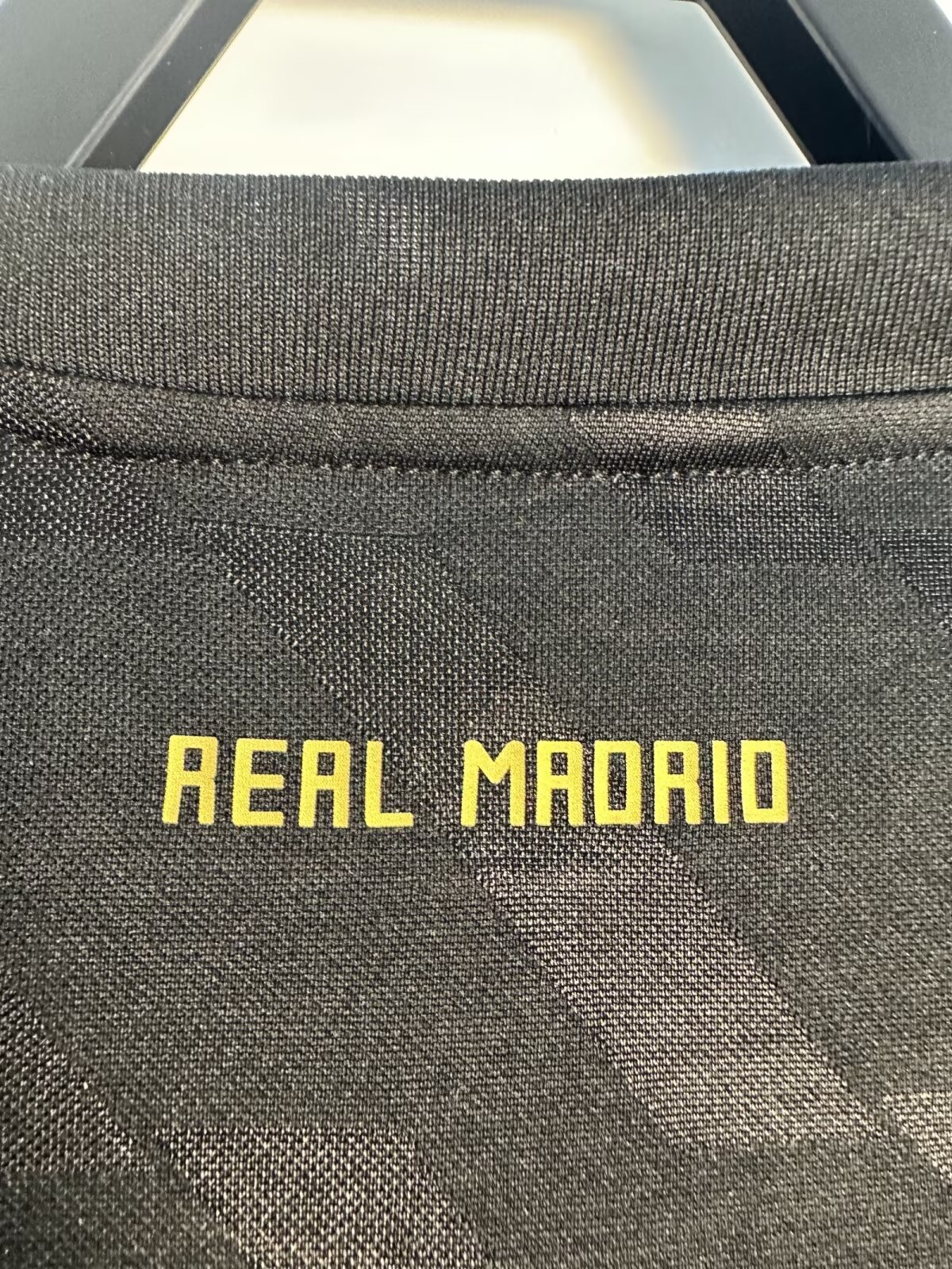 2011/2012 Retro Long Sleeve Real Madrid Away Jersey 1:1 Thai Quality