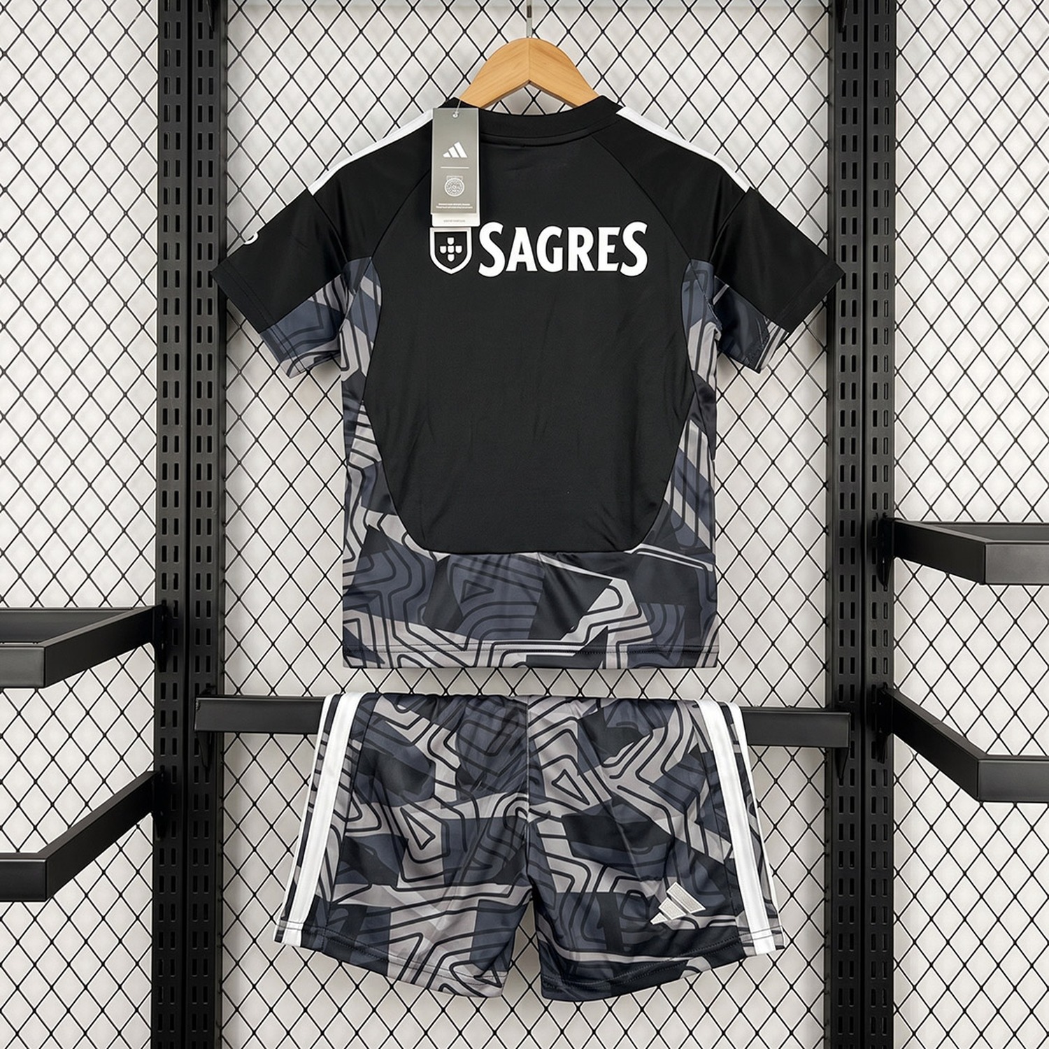 Benfica 26-27 Black Goalkeeper Kids Kit - UnitedFutballJersey